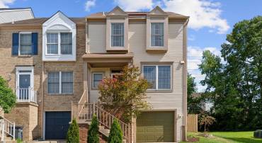 6823 MALTON CT, CENTREVILLE, Virginia 20121, 3 Bedrooms Bedrooms, ,3 BathroomsBathrooms,Residential,For sale,6823 MALTON CT,VAFX2240150 MLS # VAFX2240150
