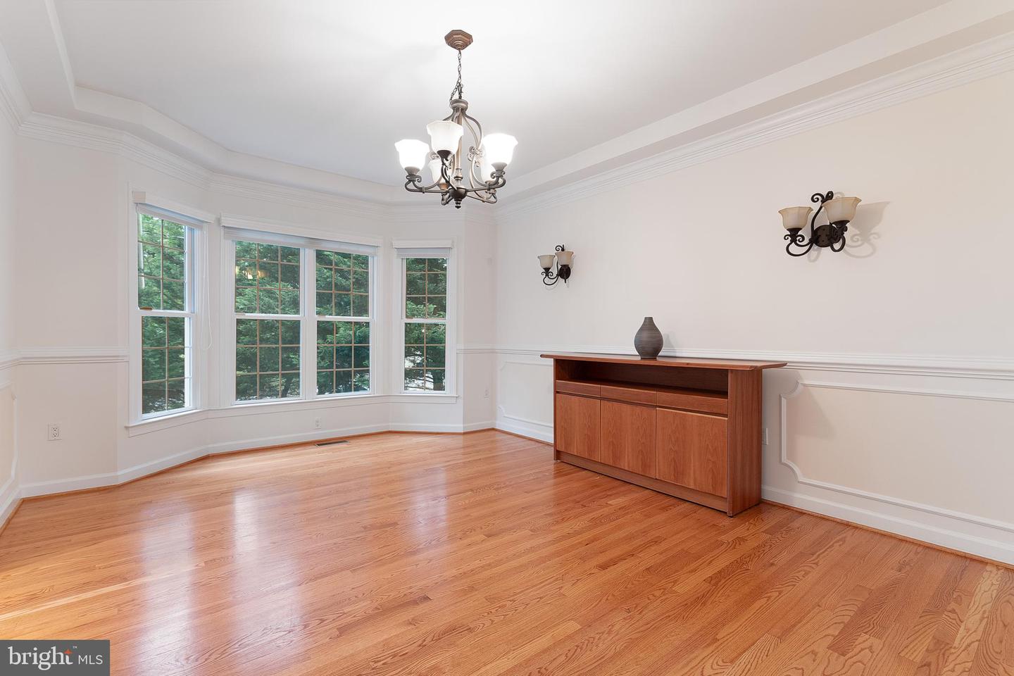 6424 SOUTH ST, FALLS CHURCH, Virginia 22042, 6 Bedrooms Bedrooms, ,5 BathroomsBathrooms,Residential,For sale,6424 SOUTH ST,VAFX2240364 MLS # VAFX2240364