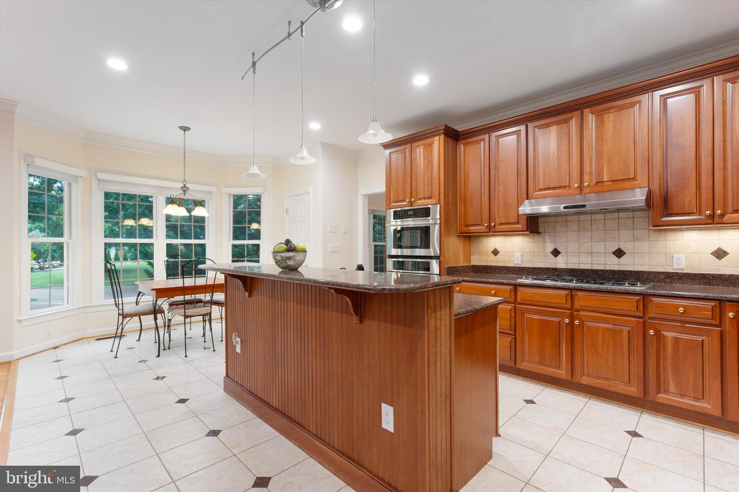6424 SOUTH ST, FALLS CHURCH, Virginia 22042, 6 Bedrooms Bedrooms, ,5 BathroomsBathrooms,Residential,For sale,6424 SOUTH ST,VAFX2240364 MLS # VAFX2240364