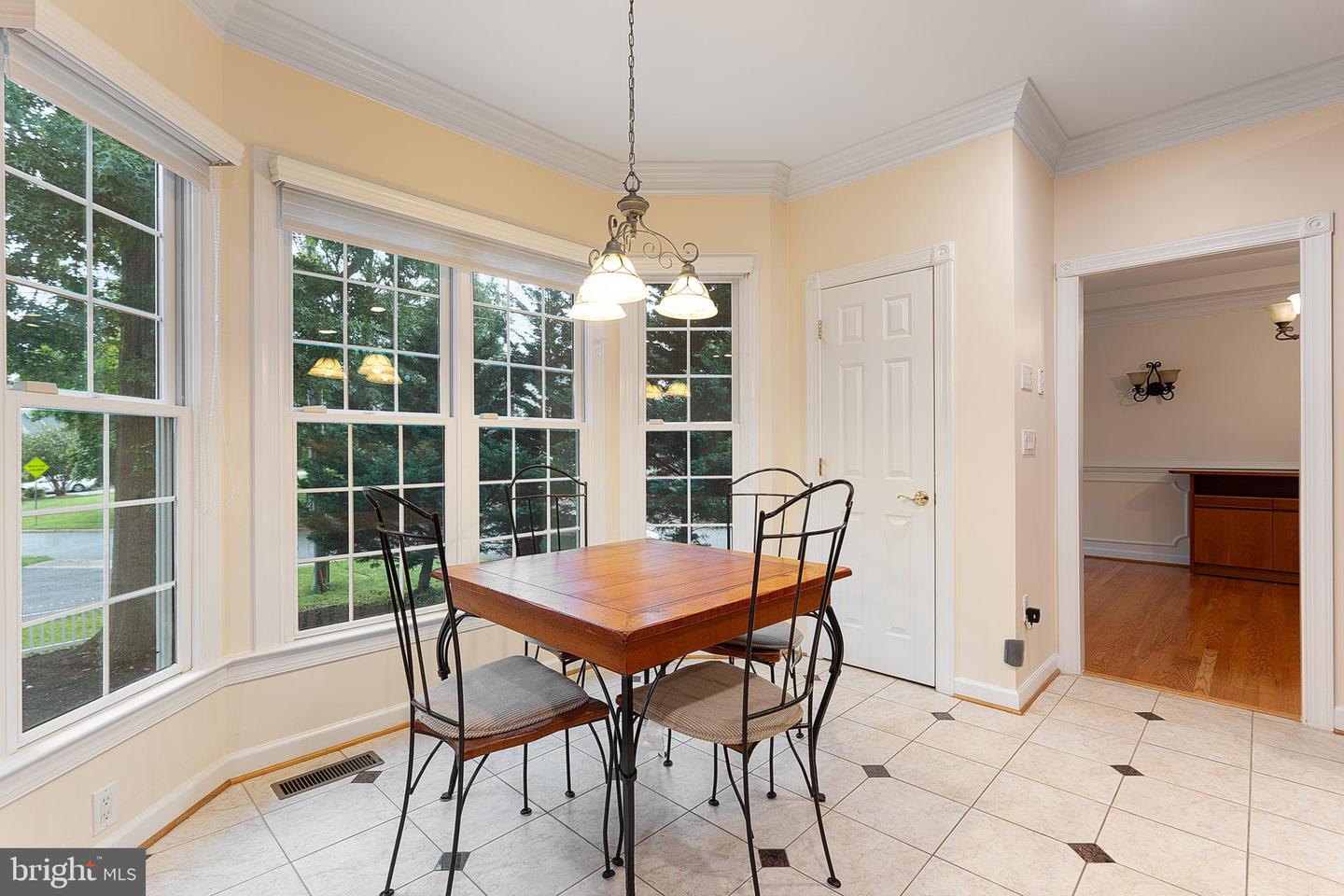 6424 SOUTH ST, FALLS CHURCH, Virginia 22042, 6 Bedrooms Bedrooms, ,5 BathroomsBathrooms,Residential,For sale,6424 SOUTH ST,VAFX2240364 MLS # VAFX2240364