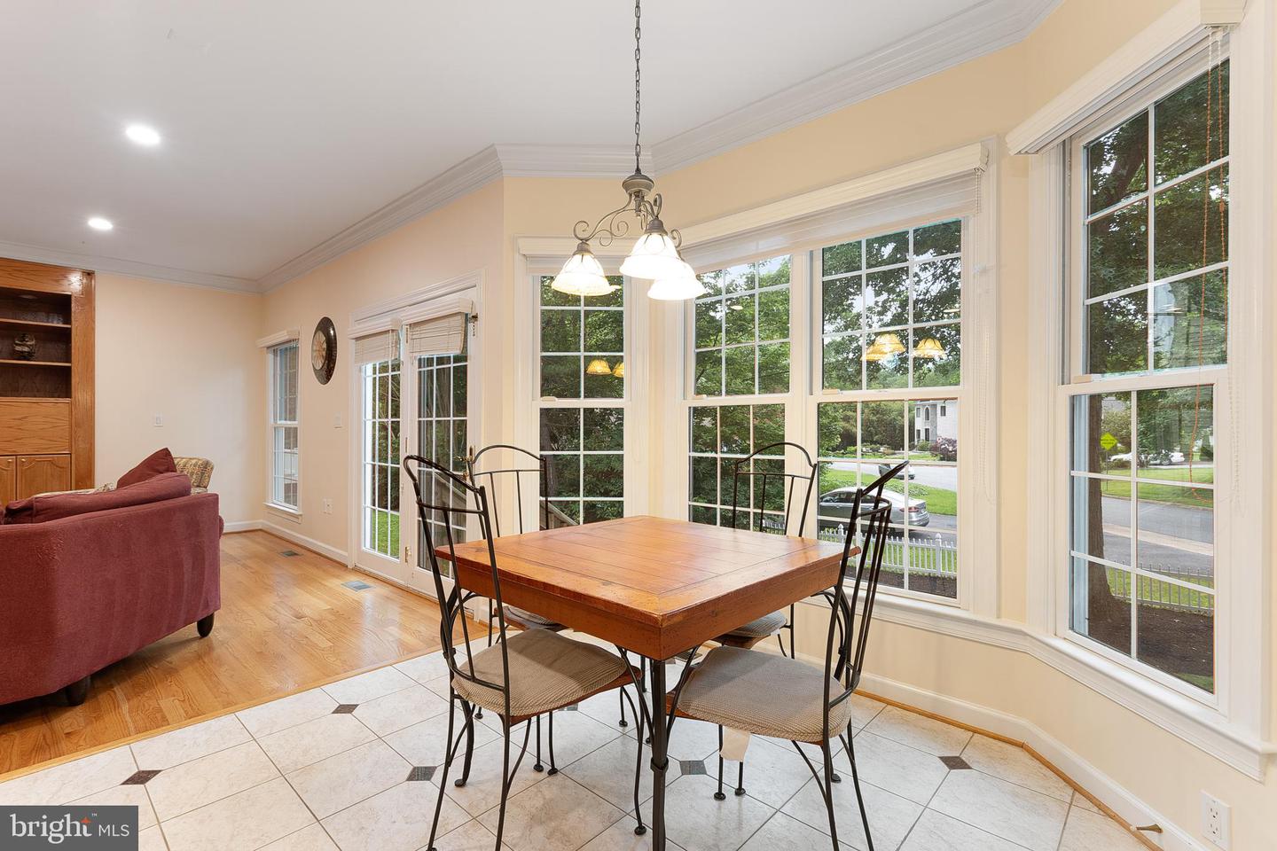 6424 SOUTH ST, FALLS CHURCH, Virginia 22042, 6 Bedrooms Bedrooms, ,5 BathroomsBathrooms,Residential,For sale,6424 SOUTH ST,VAFX2240364 MLS # VAFX2240364