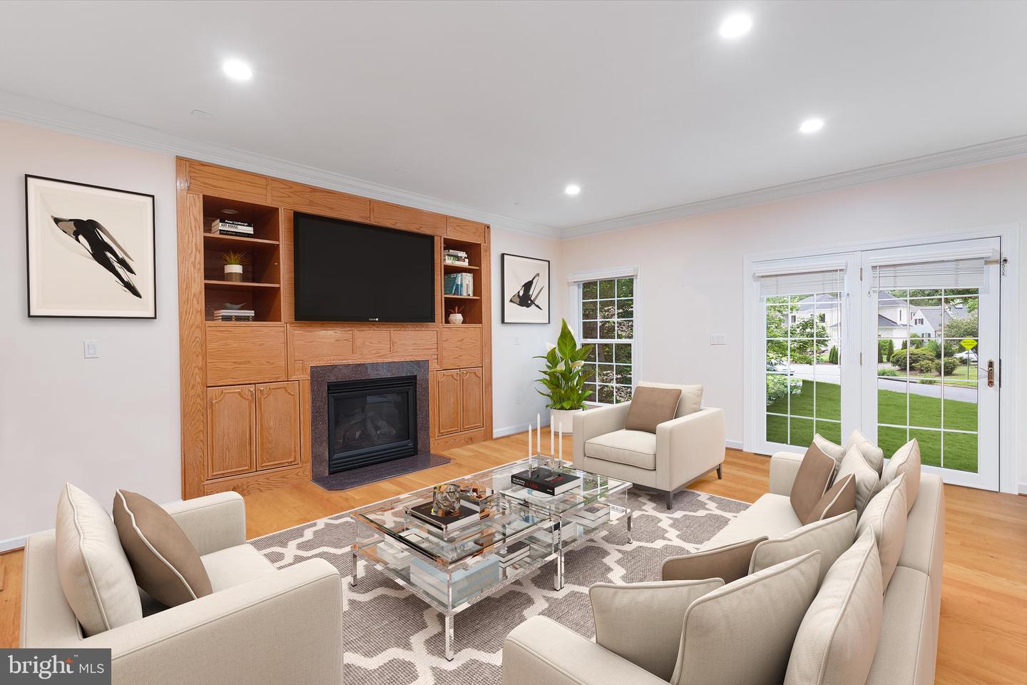 6424 SOUTH ST, FALLS CHURCH, Virginia 22042, 6 Bedrooms Bedrooms, ,5 BathroomsBathrooms,Residential,For sale,6424 SOUTH ST,VAFX2240364 MLS # VAFX2240364