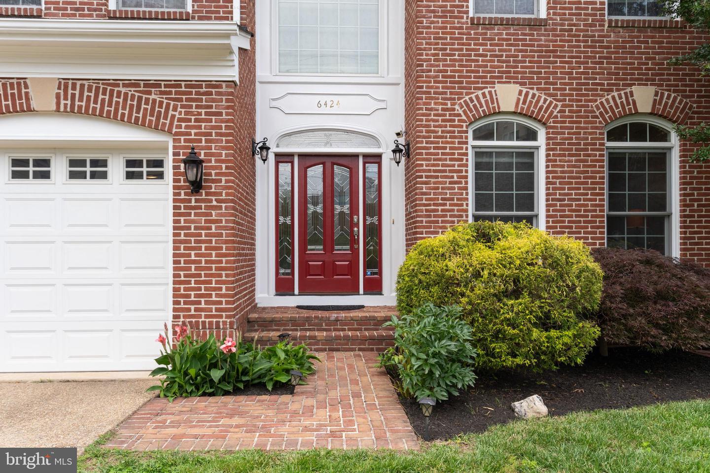 6424 SOUTH ST, FALLS CHURCH, Virginia 22042, 6 Bedrooms Bedrooms, ,5 BathroomsBathrooms,Residential,For sale,6424 SOUTH ST,VAFX2240364 MLS # VAFX2240364