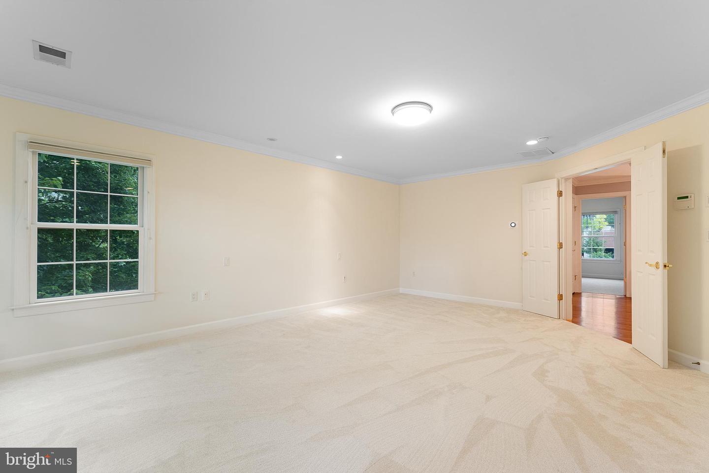 6424 SOUTH ST, FALLS CHURCH, Virginia 22042, 6 Bedrooms Bedrooms, ,5 BathroomsBathrooms,Residential,For sale,6424 SOUTH ST,VAFX2240364 MLS # VAFX2240364