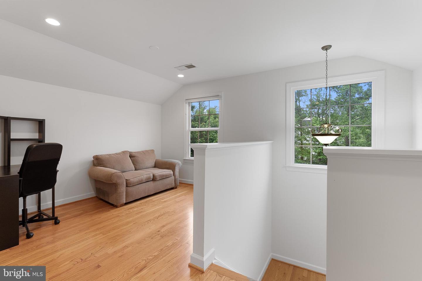 6424 SOUTH ST, FALLS CHURCH, Virginia 22042, 6 Bedrooms Bedrooms, ,5 BathroomsBathrooms,Residential,For sale,6424 SOUTH ST,VAFX2240364 MLS # VAFX2240364
