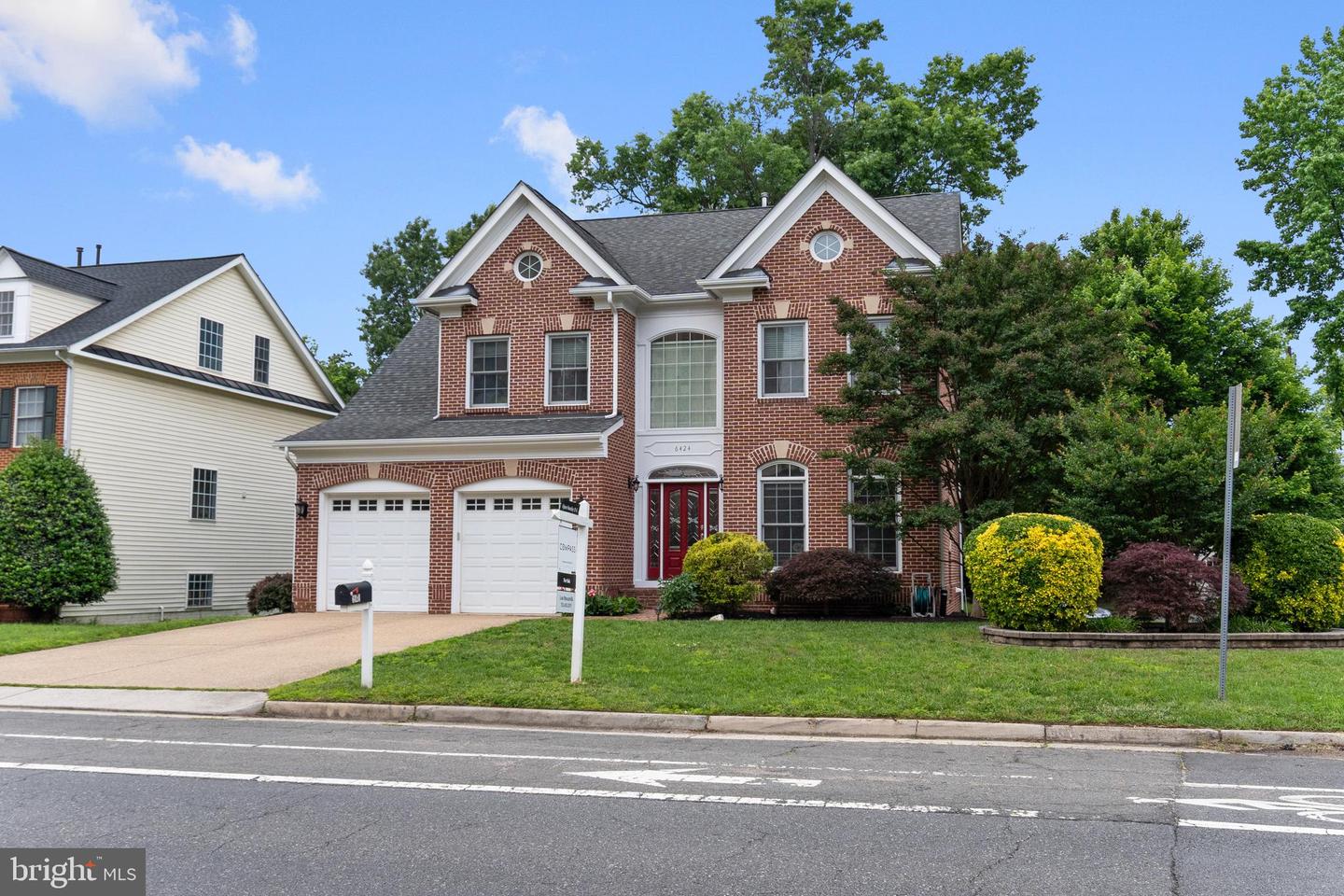 6424 SOUTH ST, FALLS CHURCH, Virginia 22042, 6 Bedrooms Bedrooms, ,5 BathroomsBathrooms,Residential,For sale,6424 SOUTH ST,VAFX2240364 MLS # VAFX2240364