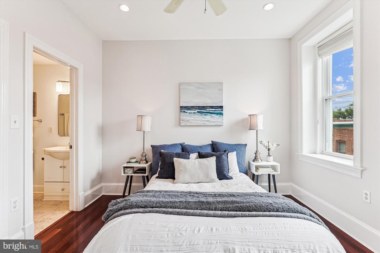 1324 EUCLID ST NW #405, WASHINGTON, District Of Columbia 20009, 2 Bedrooms Bedrooms, ,2 BathroomsBathrooms,Residential,For sale,1324 EUCLID ST NW #405,DCDC2200516 MLS # DCDC2200516
