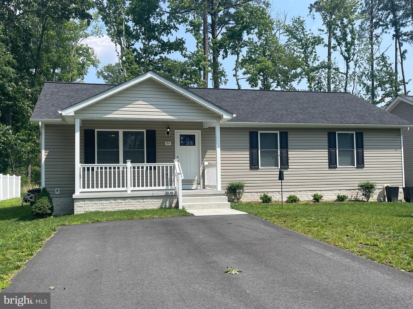 94 OAK LN, COLONIAL BEACH, Virginia 22443, 3 Bedrooms Bedrooms, ,2 BathroomsBathrooms,Residential,For sale,94 OAK LN,VAWE2008920 MLS # VAWE2008920