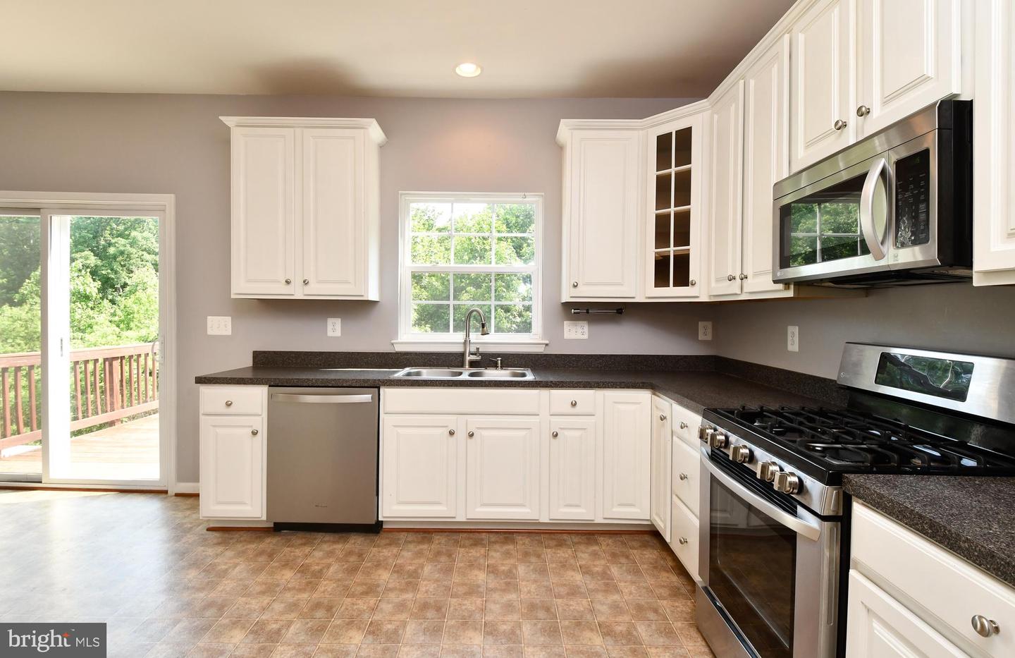 1007 WRIGHT CT, FREDERICKSBURG, Virginia 22401, 4 Bedrooms Bedrooms, ,2 BathroomsBathrooms,Residential,For sale,1007 WRIGHT CT,VAFB2008240 MLS # VAFB2008240