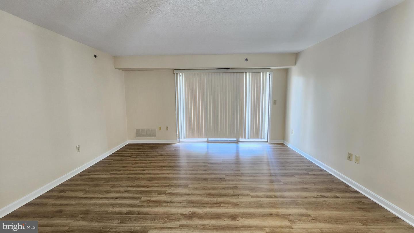 610 N WEST ST #401, ALEXANDRIA, Virginia 22314, 2 Bedrooms Bedrooms, ,1 BathroomBathrooms,Residential,For sale,610 N WEST ST #401,VAAX2045476 MLS # VAAX2045476