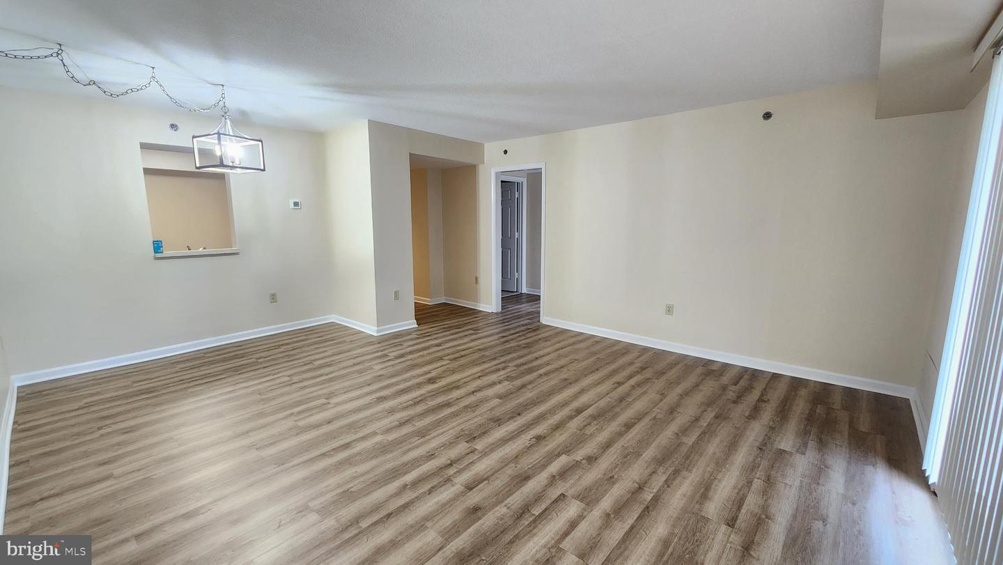 610 N WEST ST #401, ALEXANDRIA, Virginia 22314, 2 Bedrooms Bedrooms, ,1 BathroomBathrooms,Residential,For sale,610 N WEST ST #401,VAAX2045476 MLS # VAAX2045476
