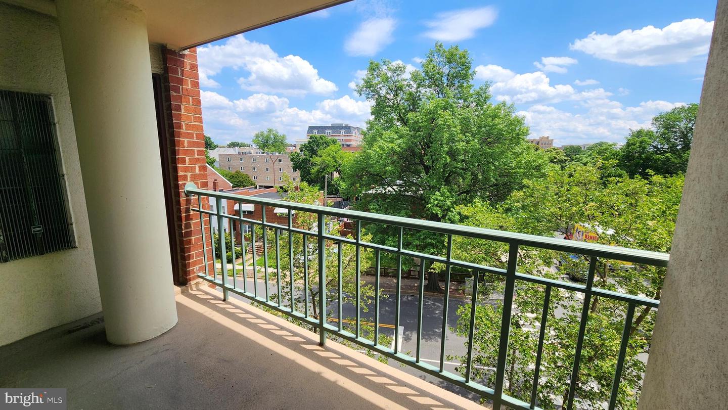 610 N WEST ST #401, ALEXANDRIA, Virginia 22314, 2 Bedrooms Bedrooms, ,1 BathroomBathrooms,Residential,For sale,610 N WEST ST #401,VAAX2045476 MLS # VAAX2045476