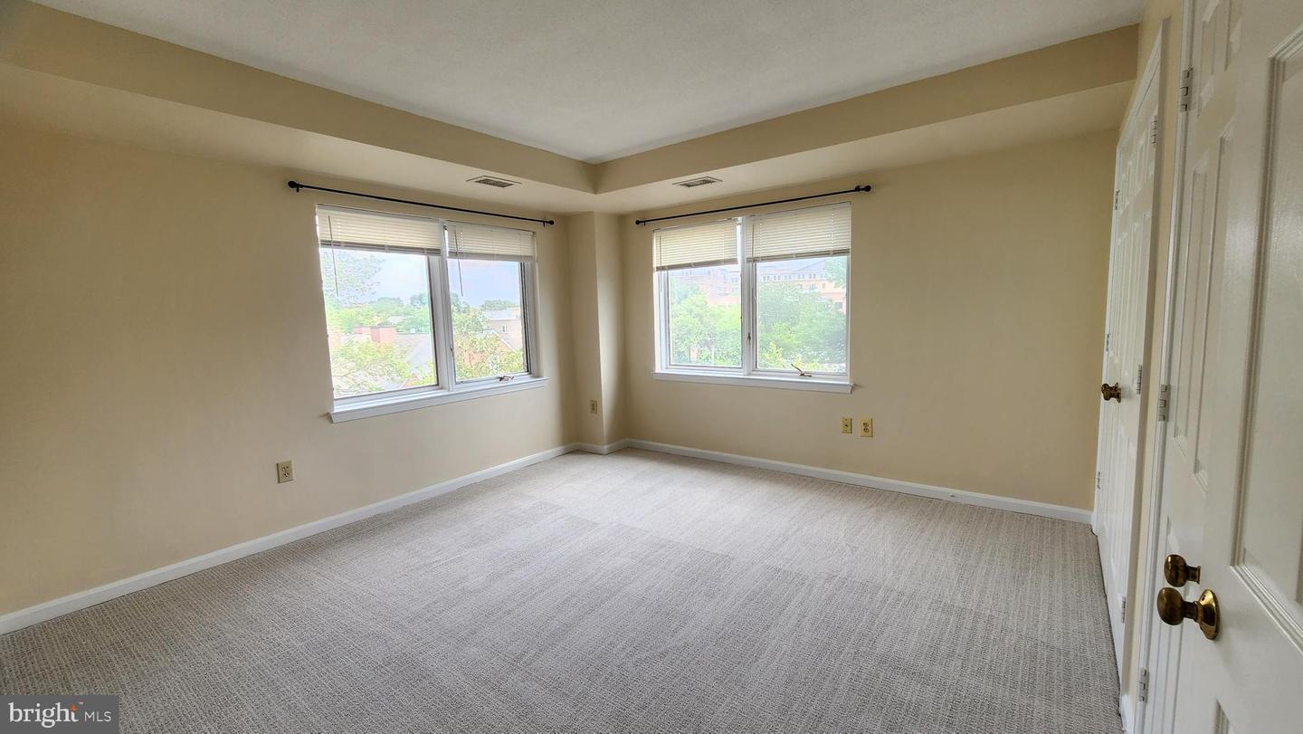 610 N WEST ST #401, ALEXANDRIA, Virginia 22314, 2 Bedrooms Bedrooms, ,1 BathroomBathrooms,Residential,For sale,610 N WEST ST #401,VAAX2045476 MLS # VAAX2045476