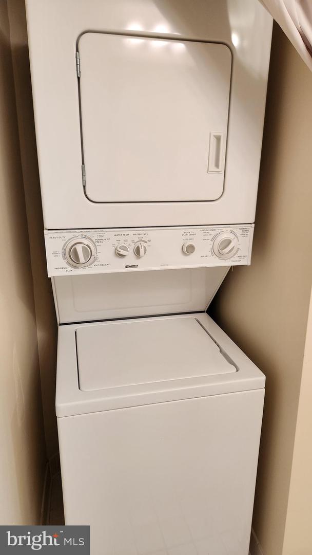 610 N WEST ST #401, ALEXANDRIA, Virginia 22314, 2 Bedrooms Bedrooms, ,1 BathroomBathrooms,Residential,For sale,610 N WEST ST #401,VAAX2045476 MLS # VAAX2045476