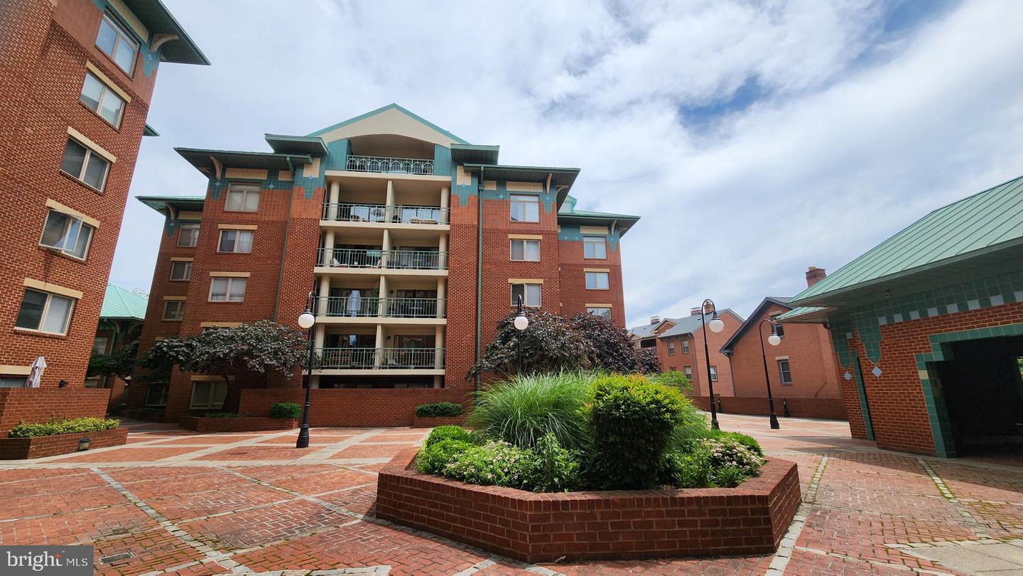 610 N WEST ST #401, ALEXANDRIA, Virginia 22314, 2 Bedrooms Bedrooms, ,1 BathroomBathrooms,Residential,For sale,610 N WEST ST #401,VAAX2045476 MLS # VAAX2045476