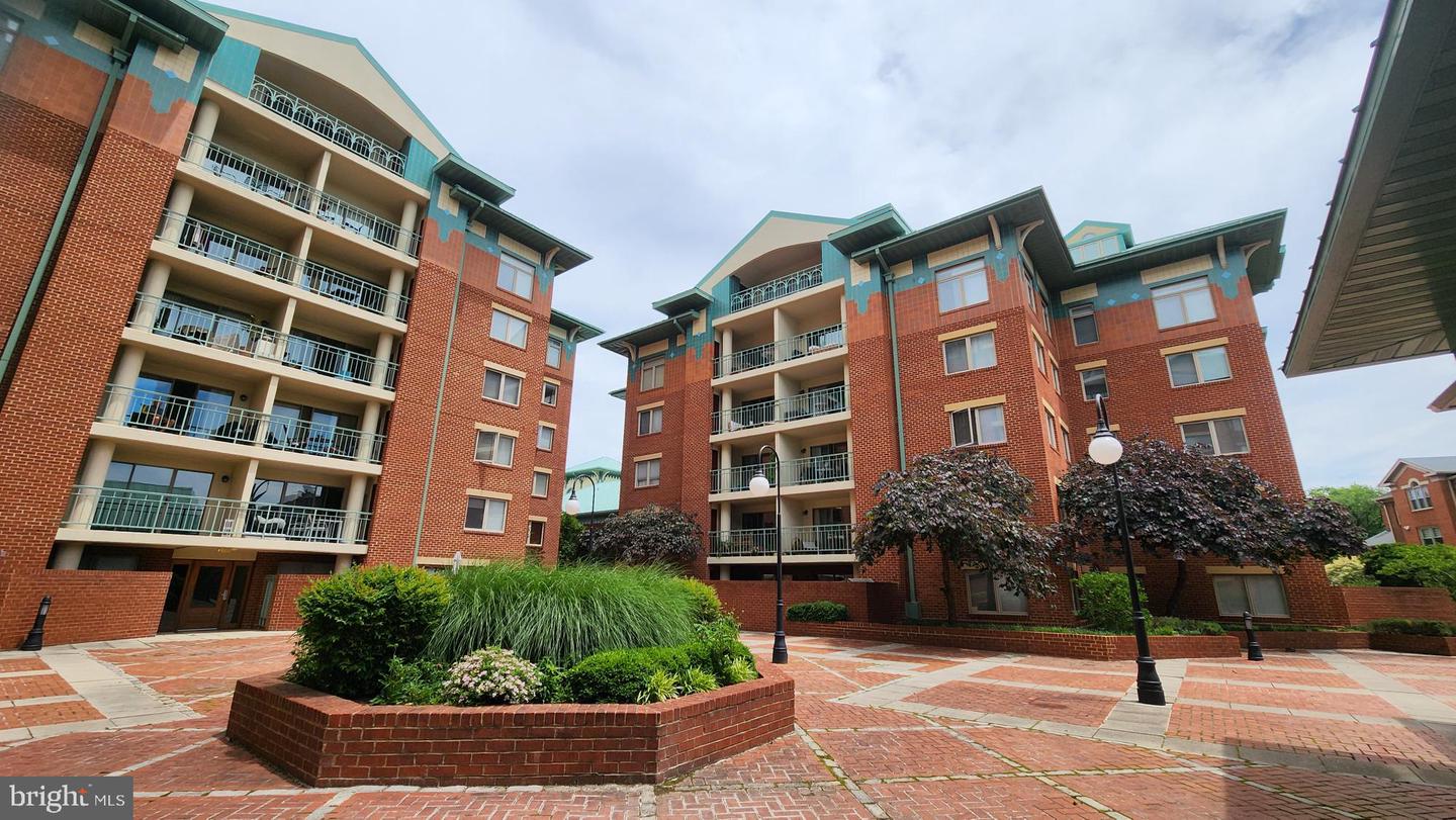 610 N WEST ST #401, ALEXANDRIA, Virginia 22314, 2 Bedrooms Bedrooms, ,1 BathroomBathrooms,Residential,For sale,610 N WEST ST #401,VAAX2045476 MLS # VAAX2045476