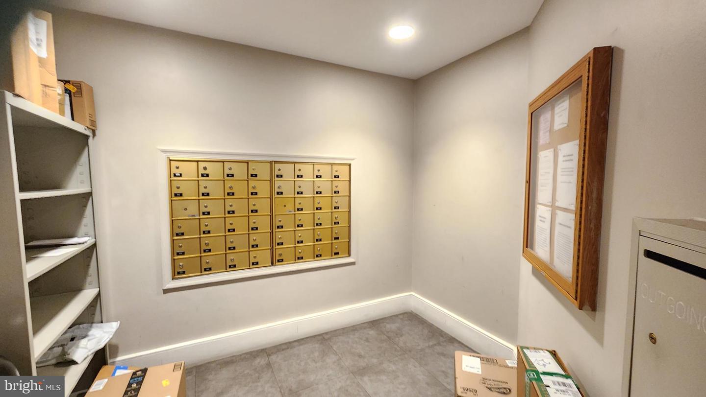 610 N WEST ST #401, ALEXANDRIA, Virginia 22314, 2 Bedrooms Bedrooms, ,1 BathroomBathrooms,Residential,For sale,610 N WEST ST #401,VAAX2045476 MLS # VAAX2045476