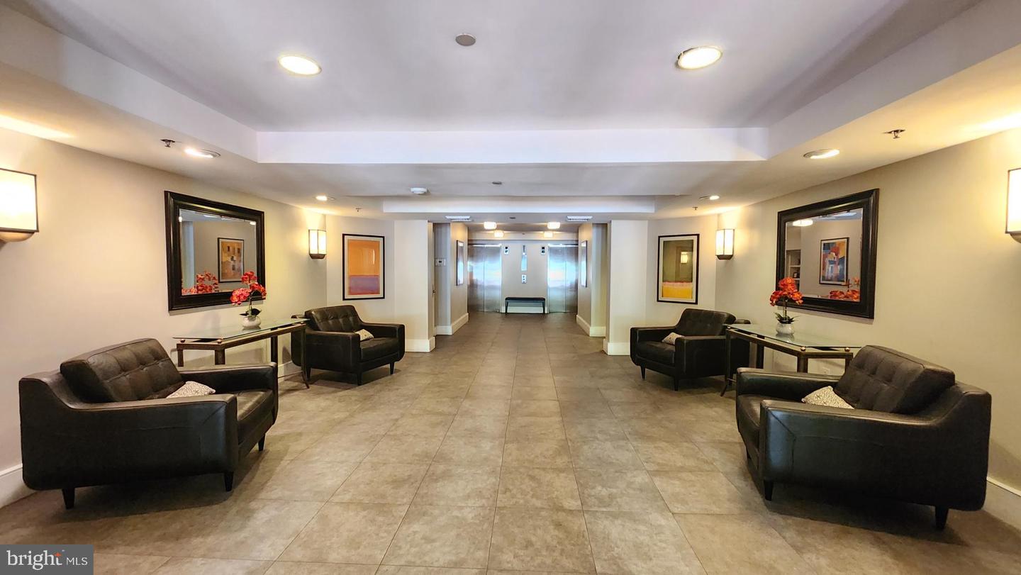 610 N WEST ST #401, ALEXANDRIA, Virginia 22314, 2 Bedrooms Bedrooms, ,1 BathroomBathrooms,Residential,For sale,610 N WEST ST #401,VAAX2045476 MLS # VAAX2045476