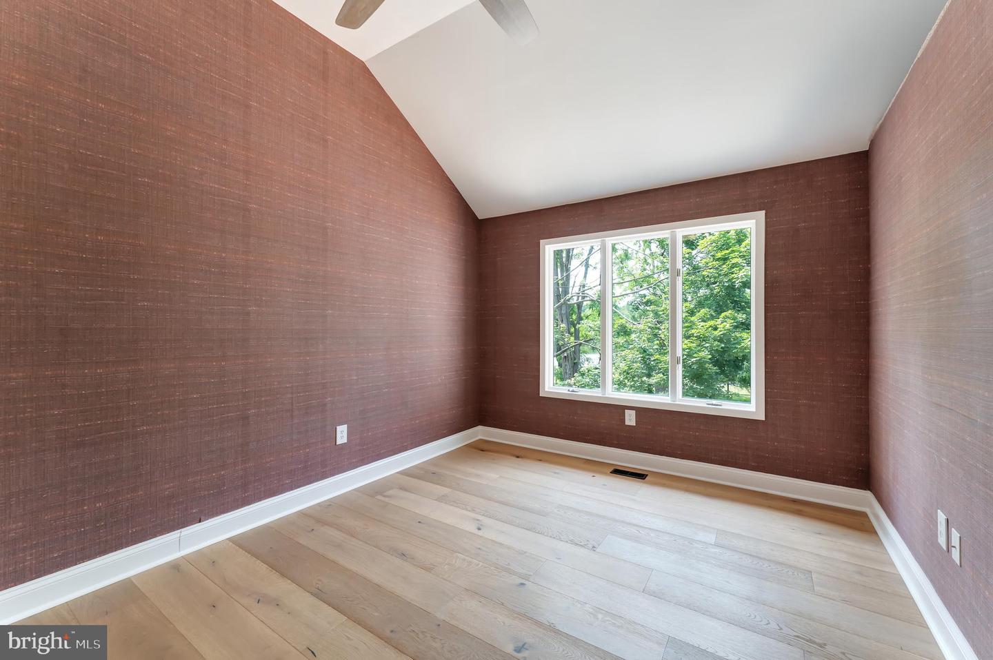 38045 DAWSON GAP LN, HILLSBORO, Virginia 20132, 4 Bedrooms Bedrooms, ,3 BathroomsBathrooms,Residential,For sale,38045 DAWSON GAP LN,VALO2097308 MLS # VALO2097308