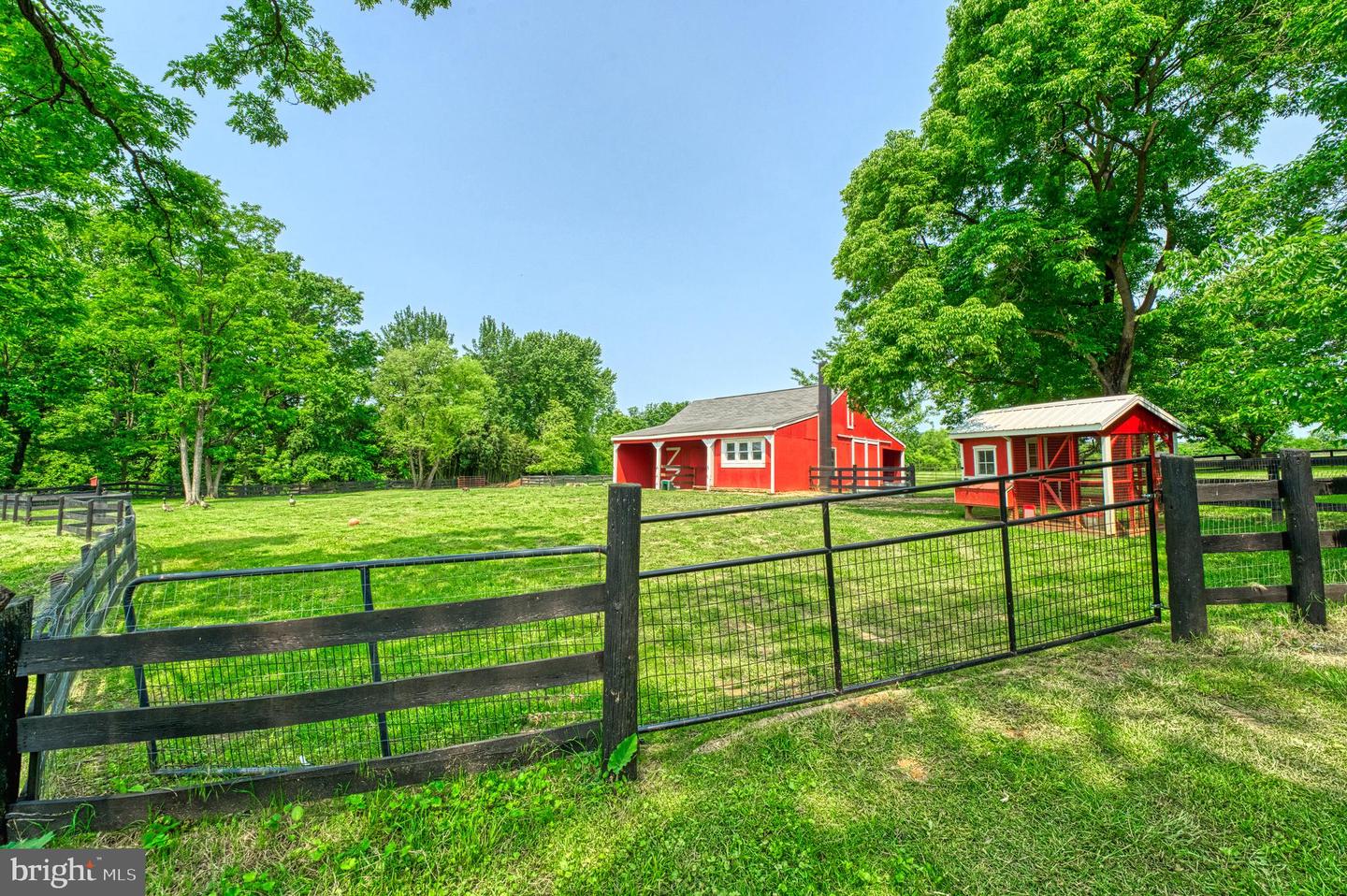 38045 DAWSON GAP LN, HILLSBORO, Virginia 20132, 4 Bedrooms Bedrooms, ,3 BathroomsBathrooms,Residential,For sale,38045 DAWSON GAP LN,VALO2097308 MLS # VALO2097308