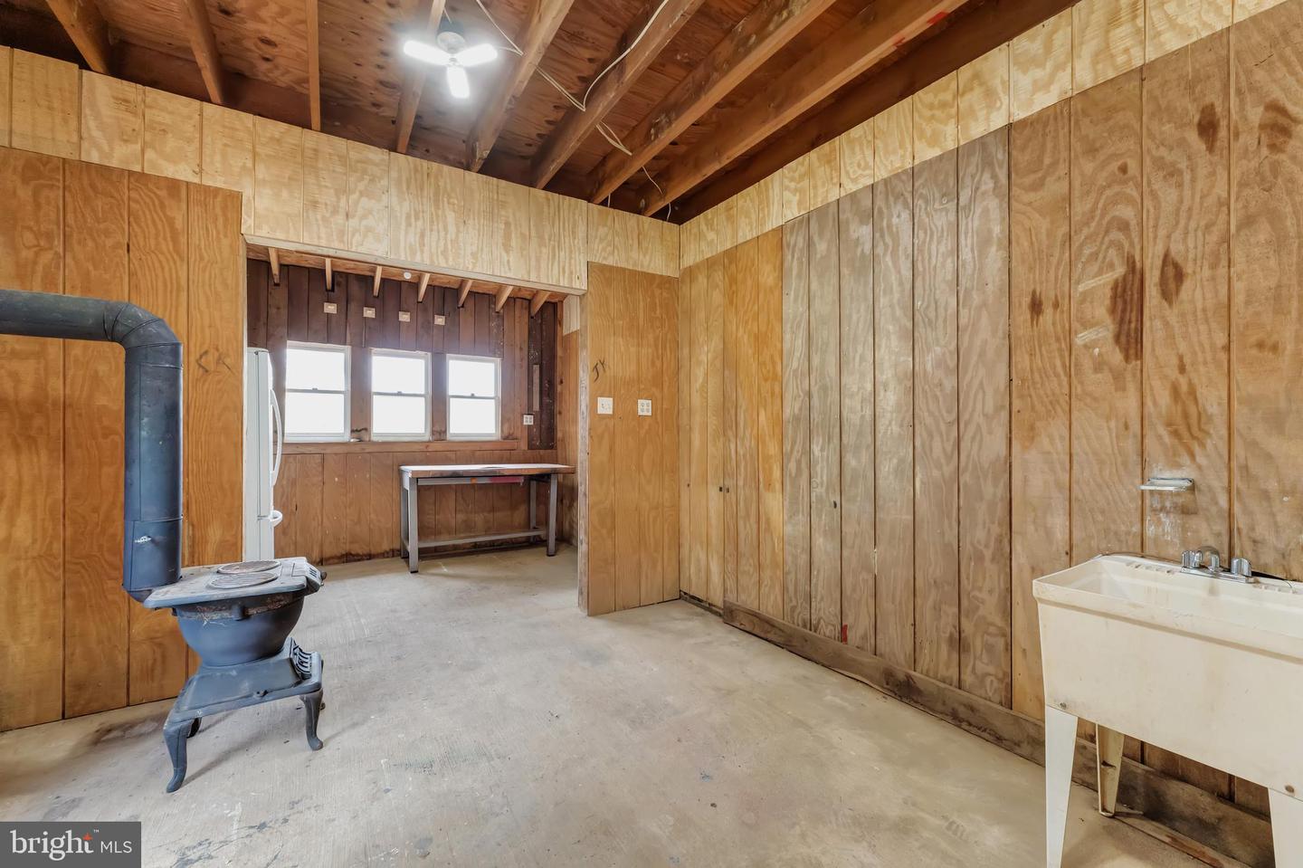 38045 DAWSON GAP LN, HILLSBORO, Virginia 20132, 4 Bedrooms Bedrooms, ,3 BathroomsBathrooms,Residential,For sale,38045 DAWSON GAP LN,VALO2097308 MLS # VALO2097308
