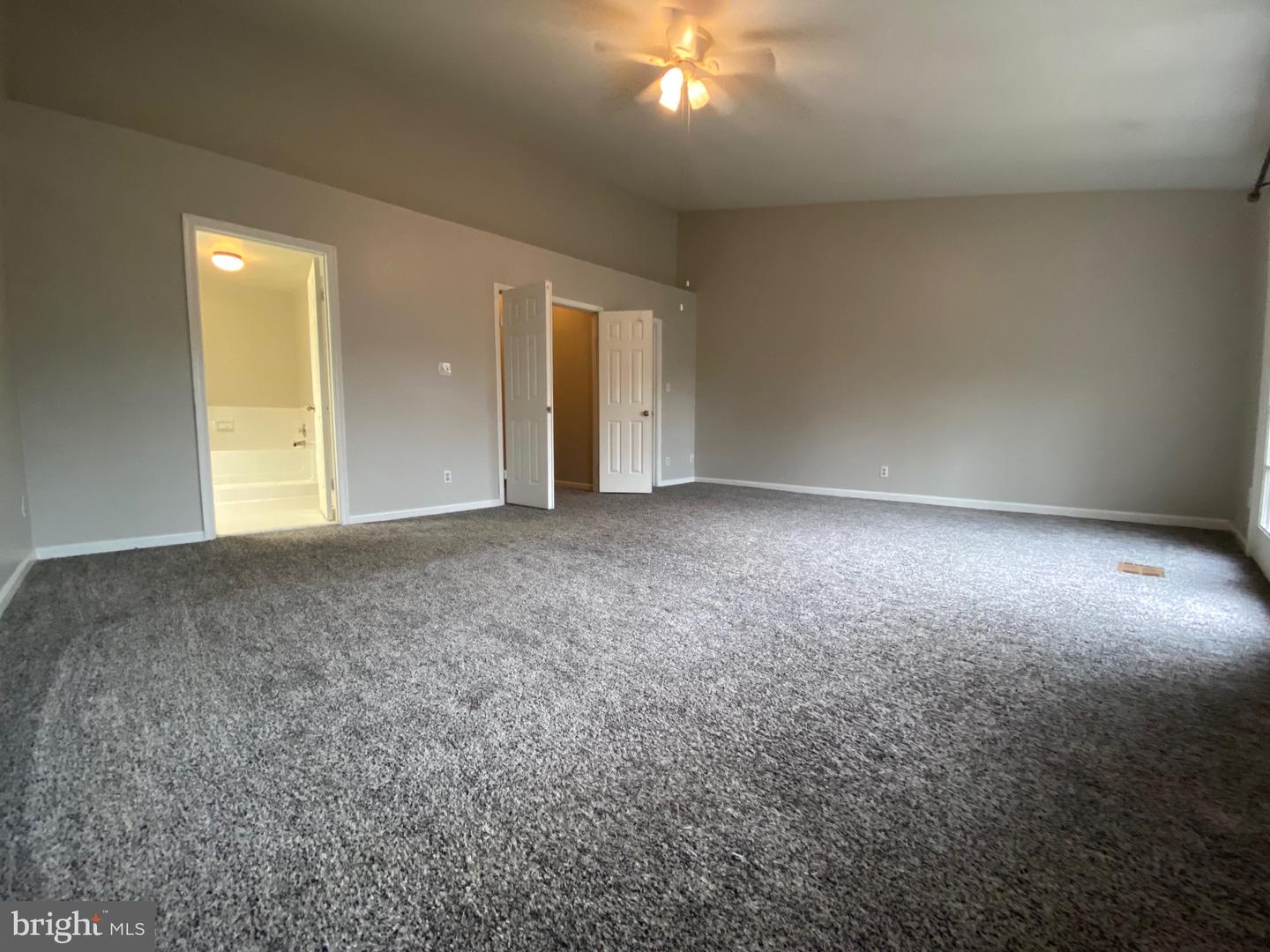 12625 KEMPSTON LN, WOODBRIDGE, Virginia 22192, 3 Bedrooms Bedrooms, ,2 BathroomsBathrooms,Residential,For sale,12625 KEMPSTON LN,VAPW2095168 MLS # VAPW2095168