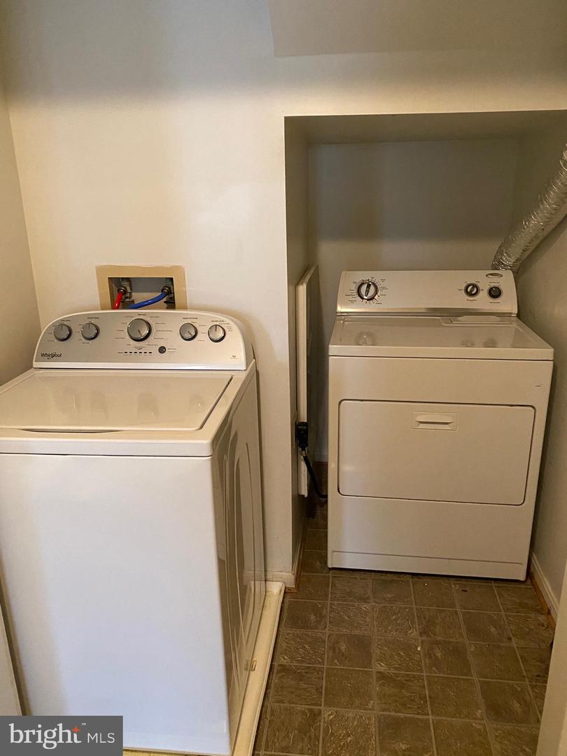 12625 KEMPSTON LN, WOODBRIDGE, Virginia 22192, 3 Bedrooms Bedrooms, ,2 BathroomsBathrooms,Residential,For sale,12625 KEMPSTON LN,VAPW2095168 MLS # VAPW2095168