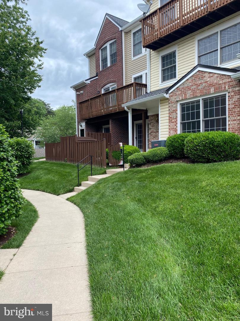 12625 KEMPSTON LN, WOODBRIDGE, Virginia 22192, 3 Bedrooms Bedrooms, ,2 BathroomsBathrooms,Residential,For sale,12625 KEMPSTON LN,VAPW2095168 MLS # VAPW2095168