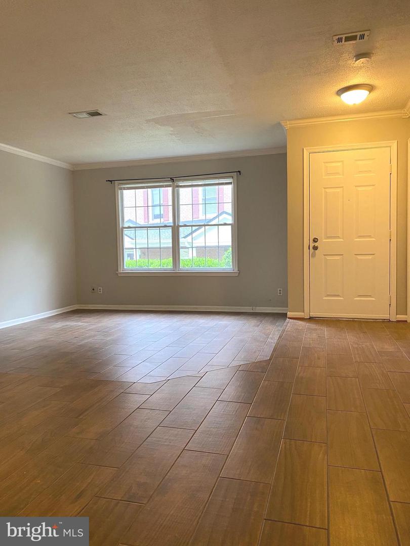 12625 KEMPSTON LN, WOODBRIDGE, Virginia 22192, 3 Bedrooms Bedrooms, ,2 BathroomsBathrooms,Residential,For sale,12625 KEMPSTON LN,VAPW2095168 MLS # VAPW2095168