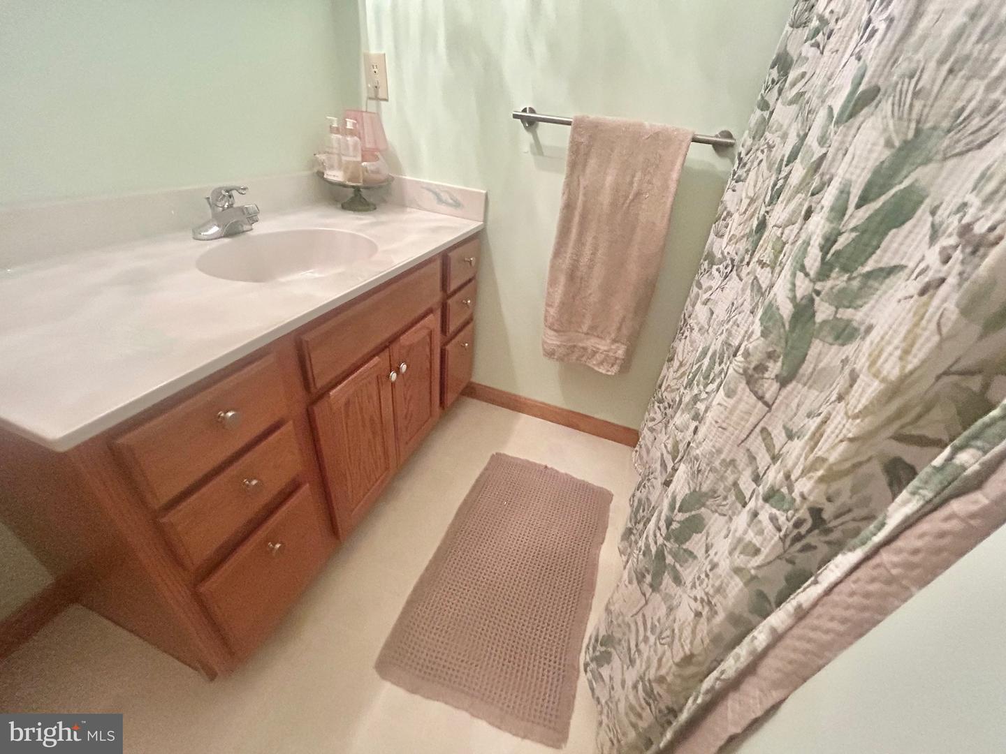 415 ROLLY RD, MOUNT JACKSON, Virginia 22842, 4 Bedrooms Bedrooms, ,2 BathroomsBathrooms,Residential,For sale,415 ROLLY RD,VASH2011558 MLS # VASH2011558