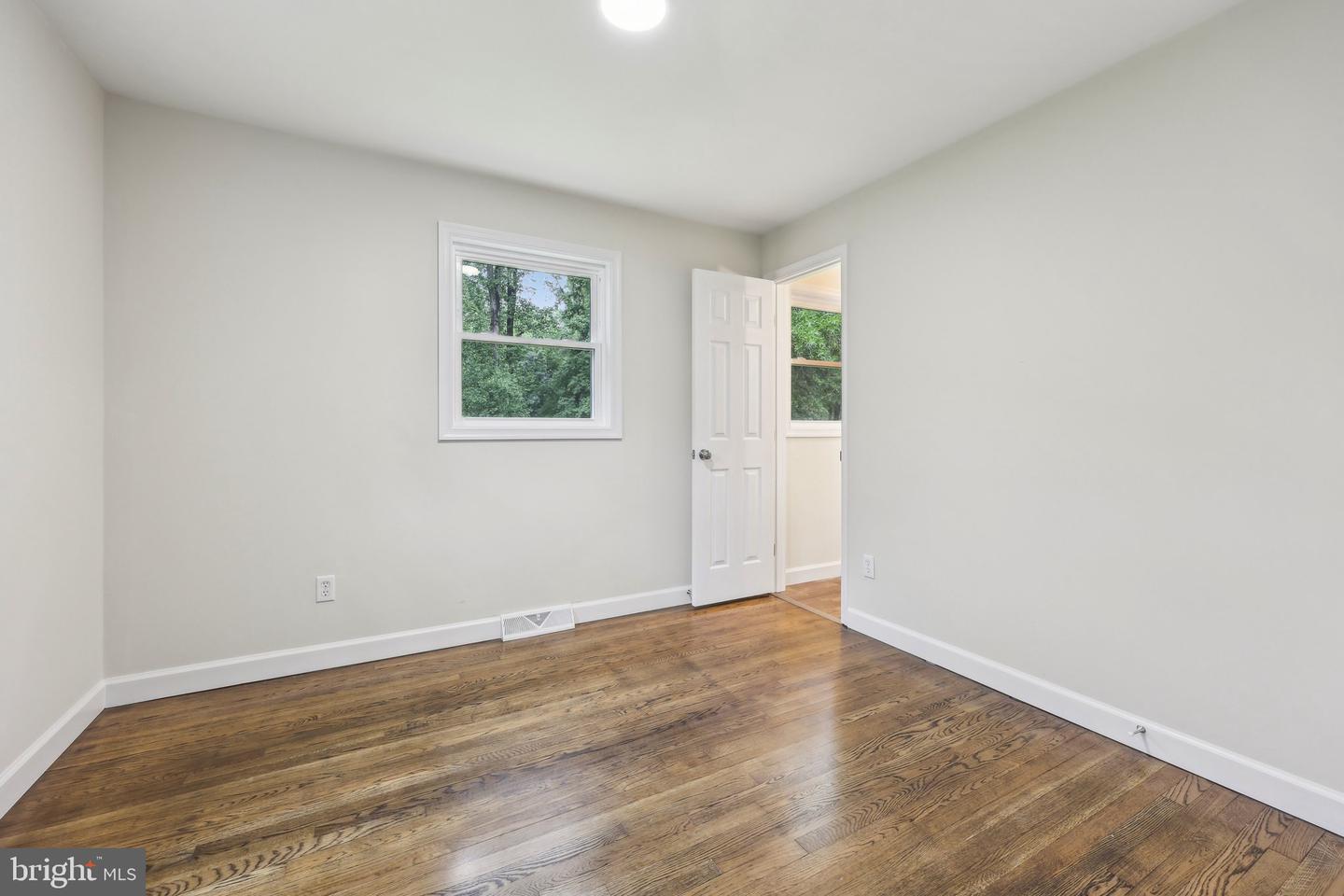 945 FICKLEN RD, FREDERICKSBURG, Virginia 22405, 3 Bedrooms Bedrooms, ,2 BathroomsBathrooms,Residential,For sale,945 FICKLEN RD,VAST2039164 MLS # VAST2039164