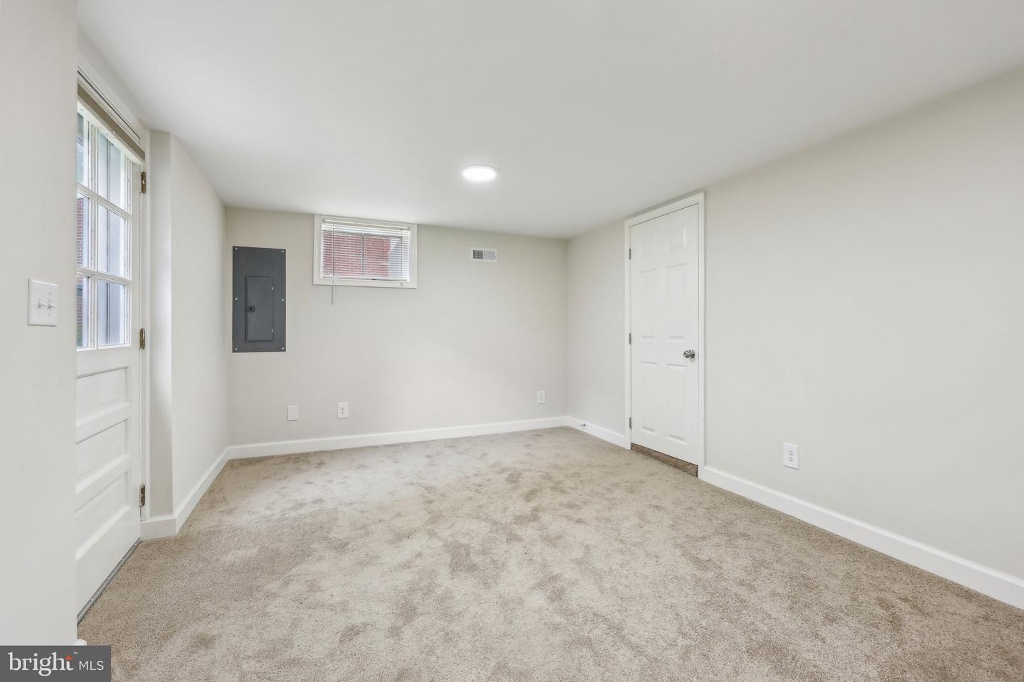945 FICKLEN RD, FREDERICKSBURG, Virginia 22405, 3 Bedrooms Bedrooms, ,2 BathroomsBathrooms,Residential,For sale,945 FICKLEN RD,VAST2039164 MLS # VAST2039164