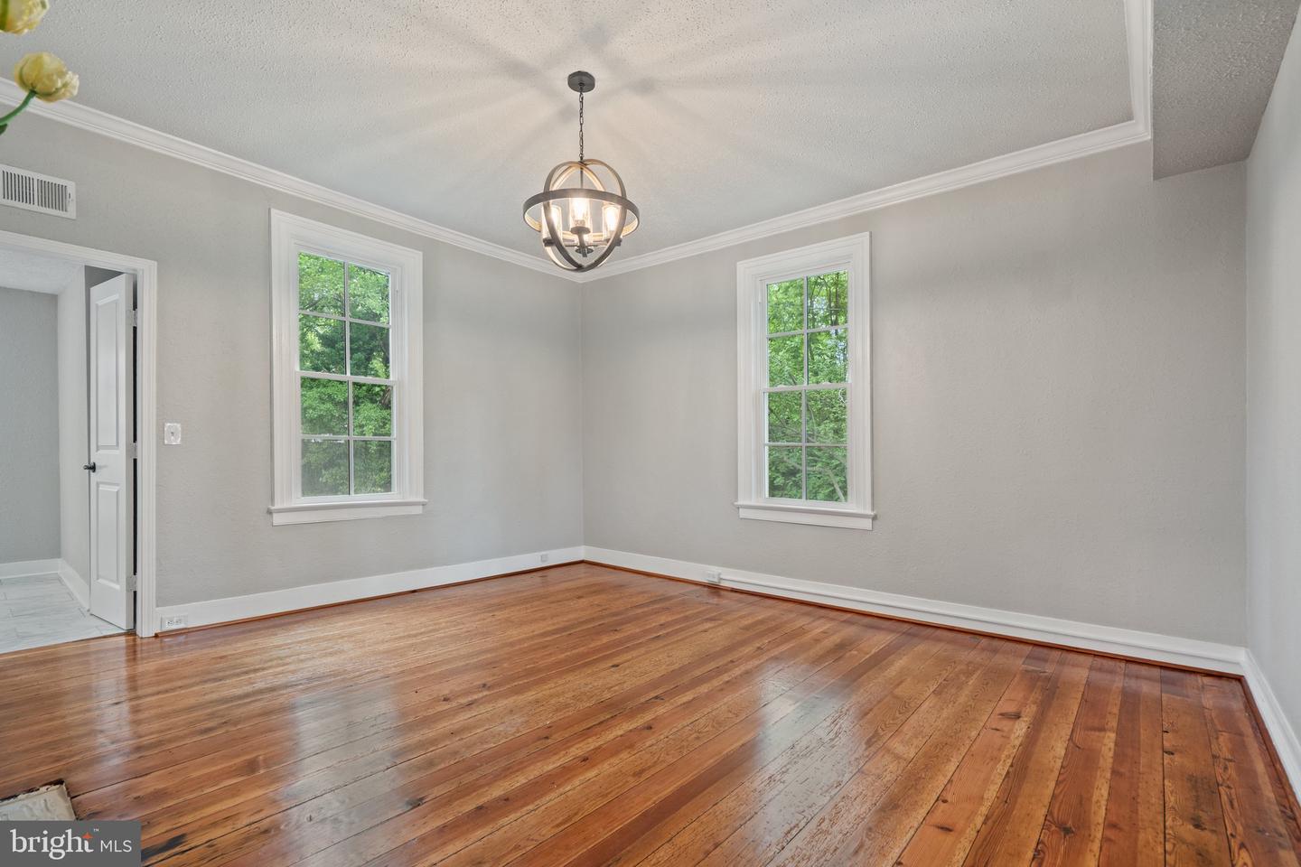 105 E WASHINGTON ST, REMINGTON, Virginia 22734, 4 Bedrooms Bedrooms, ,2 BathroomsBathrooms,Residential,For sale,105 E WASHINGTON ST,VAFQ2016764 MLS # VAFQ2016764