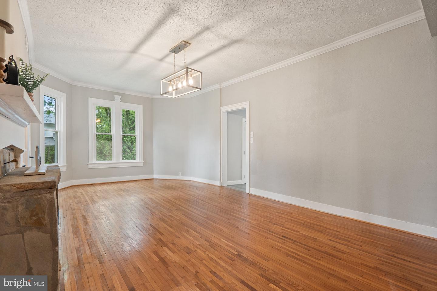 105 E WASHINGTON ST, REMINGTON, Virginia 22734, 4 Bedrooms Bedrooms, ,2 BathroomsBathrooms,Residential,For sale,105 E WASHINGTON ST,VAFQ2016764 MLS # VAFQ2016764