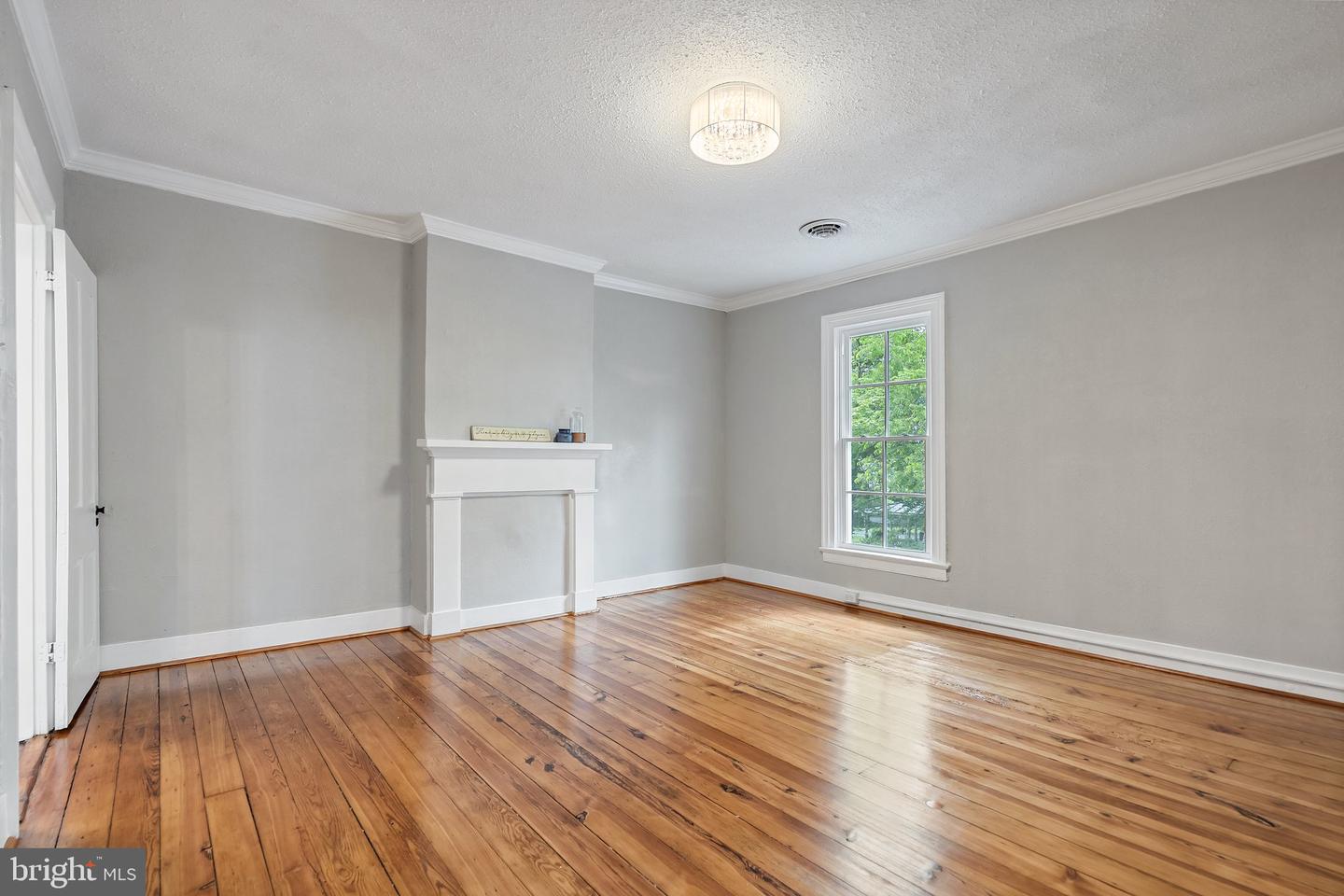 105 E WASHINGTON ST, REMINGTON, Virginia 22734, 4 Bedrooms Bedrooms, ,2 BathroomsBathrooms,Residential,For sale,105 E WASHINGTON ST,VAFQ2016764 MLS # VAFQ2016764
