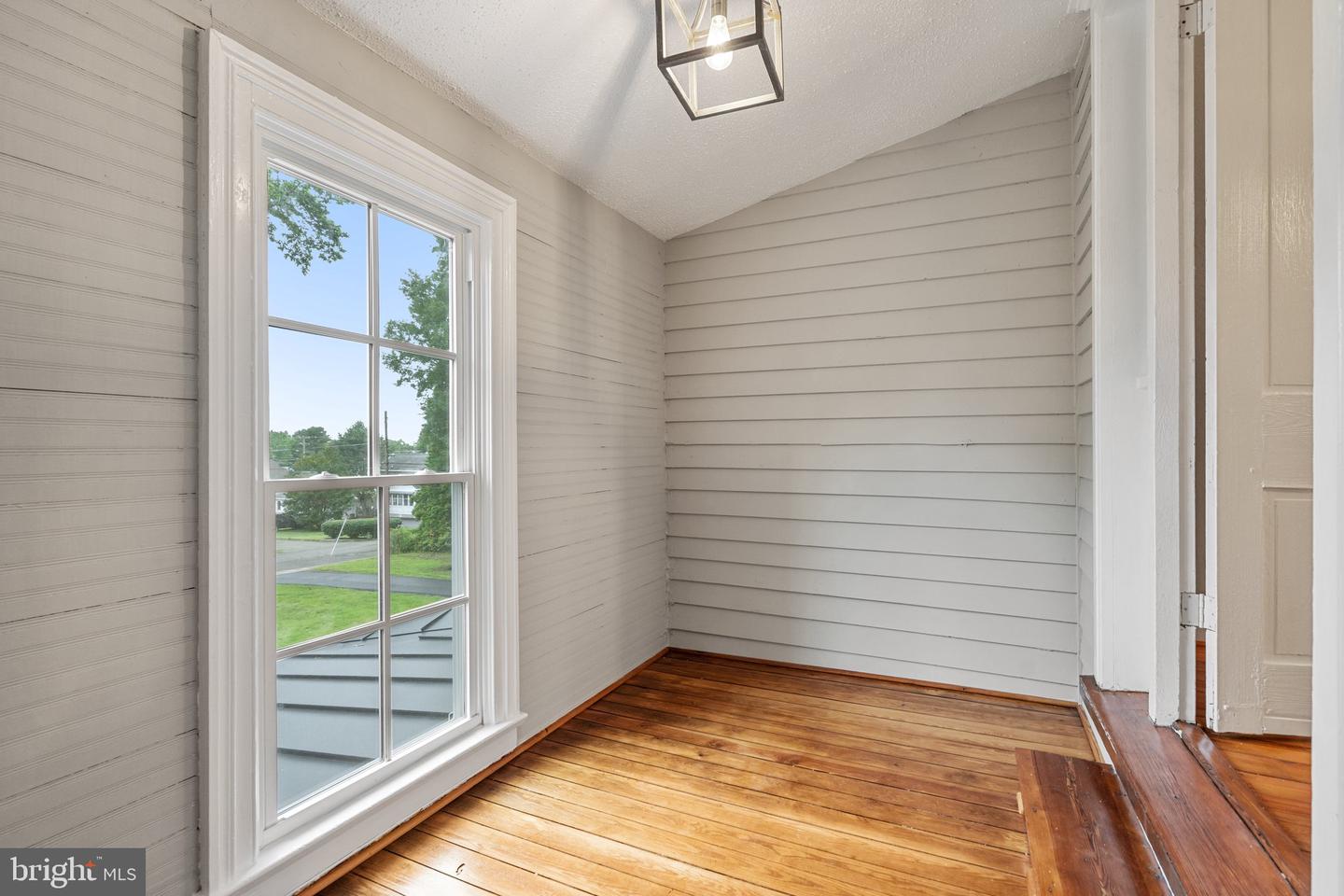 105 E WASHINGTON ST, REMINGTON, Virginia 22734, 4 Bedrooms Bedrooms, ,2 BathroomsBathrooms,Residential,For sale,105 E WASHINGTON ST,VAFQ2016764 MLS # VAFQ2016764