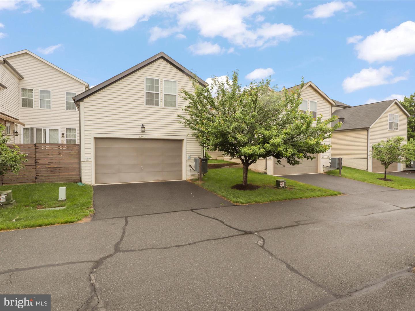 44611 WELLSBORO DR, ASHBURN, Virginia 20147, 5 Bedrooms Bedrooms, ,4 BathroomsBathrooms,Residential,For sale,44611 WELLSBORO DR,VALO2097552 MLS # VALO2097552