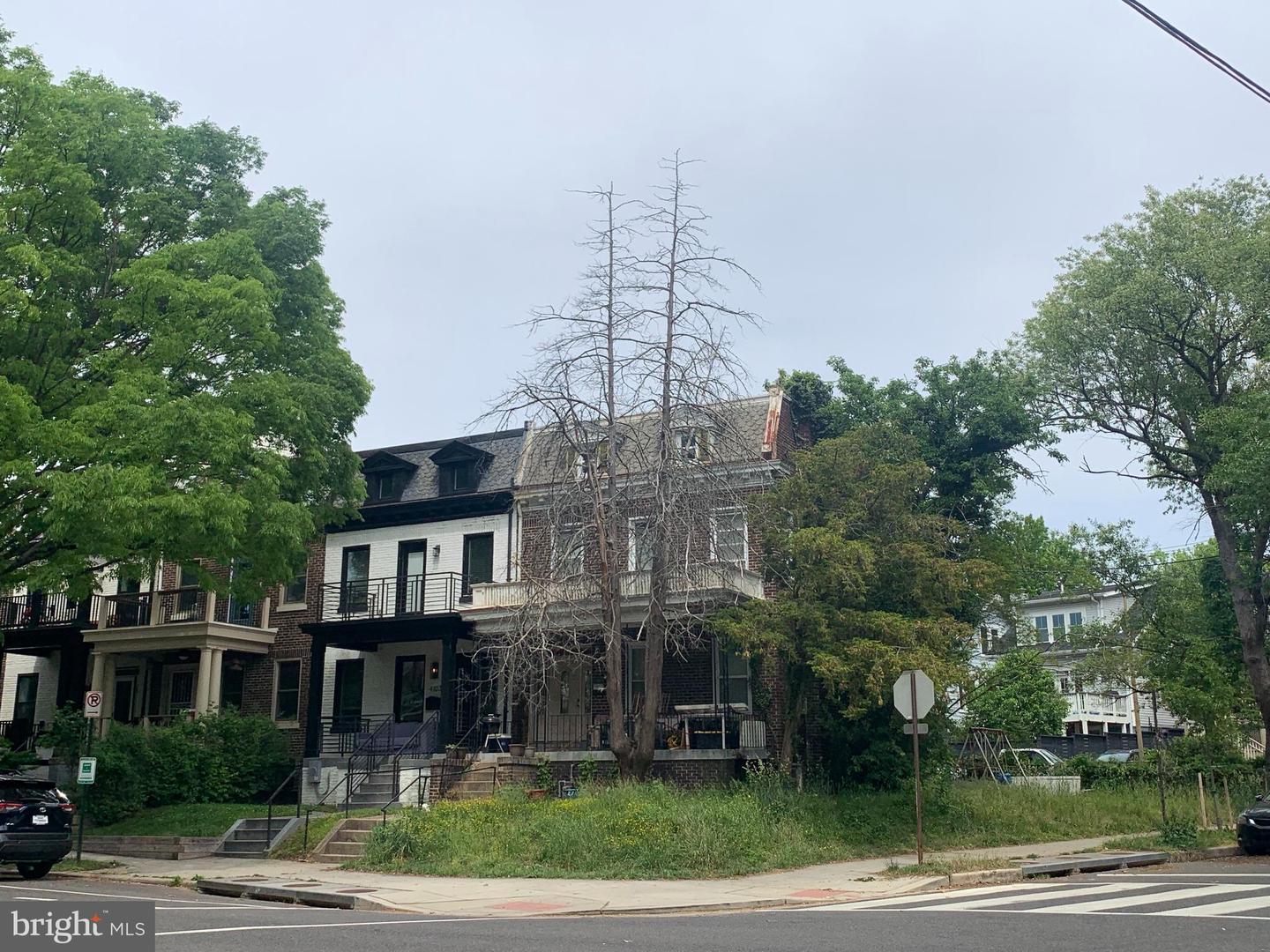 4101 ILLINOIS AVE NW, WASHINGTON, District Of Columbia 20011, 4 Bedrooms Bedrooms, ,1 BathroomBathrooms,Residential,For sale,4101 ILLINOIS AVE NW,DCDC2202116 MLS # DCDC2202116