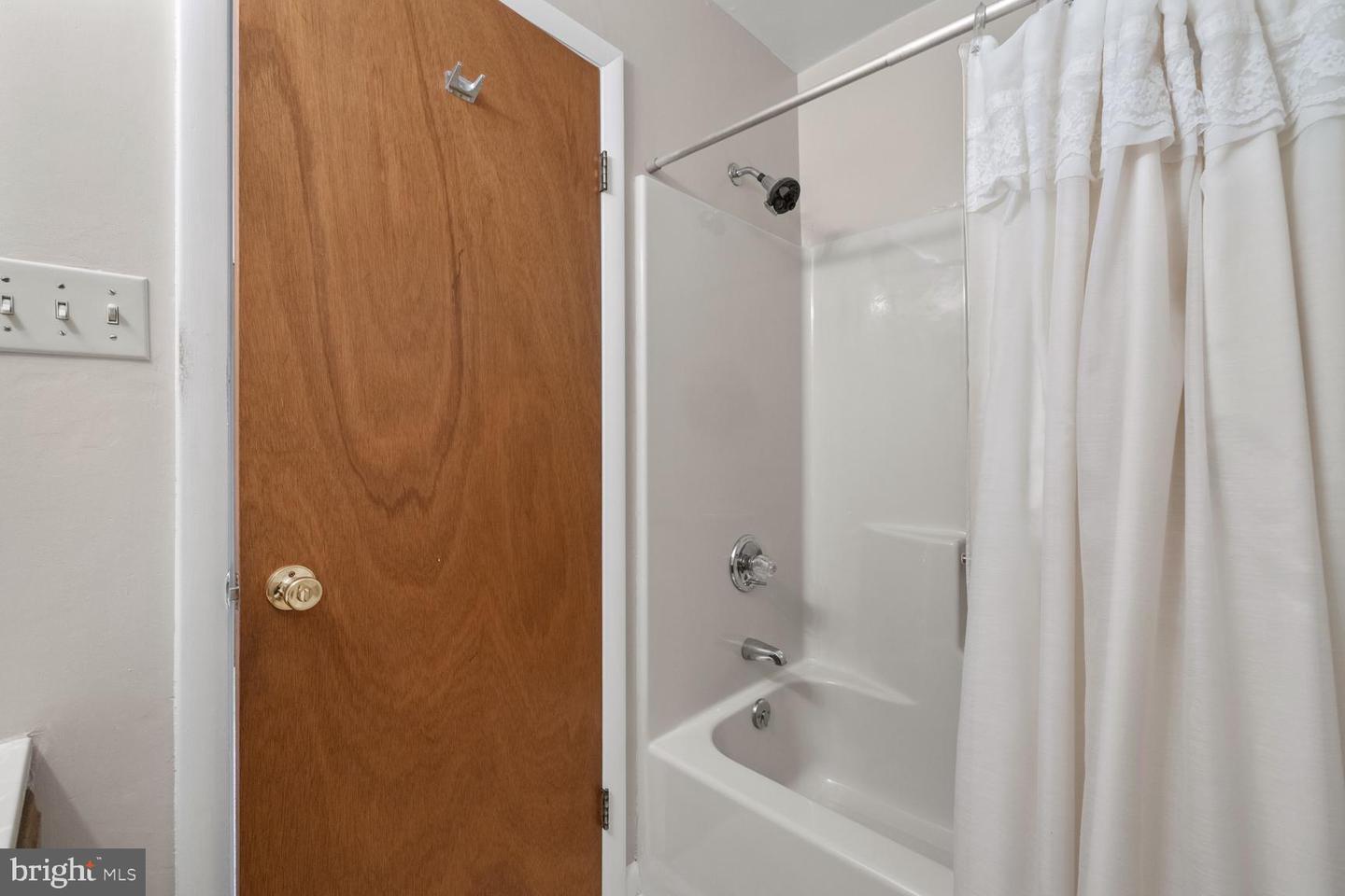 10321 OLD VALLEY PIKE, MOUNT JACKSON, Virginia 22842, 4 Bedrooms Bedrooms, ,3 BathroomsBathrooms,Residential,For sale,10321 OLD VALLEY PIKE,VASH2011536 MLS # VASH2011536