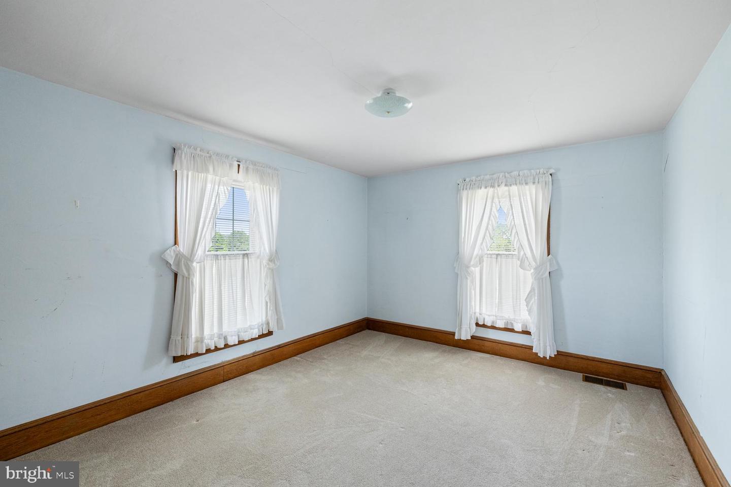 10321 OLD VALLEY PIKE, MOUNT JACKSON, Virginia 22842, 4 Bedrooms Bedrooms, ,3 BathroomsBathrooms,Residential,For sale,10321 OLD VALLEY PIKE,VASH2011536 MLS # VASH2011536