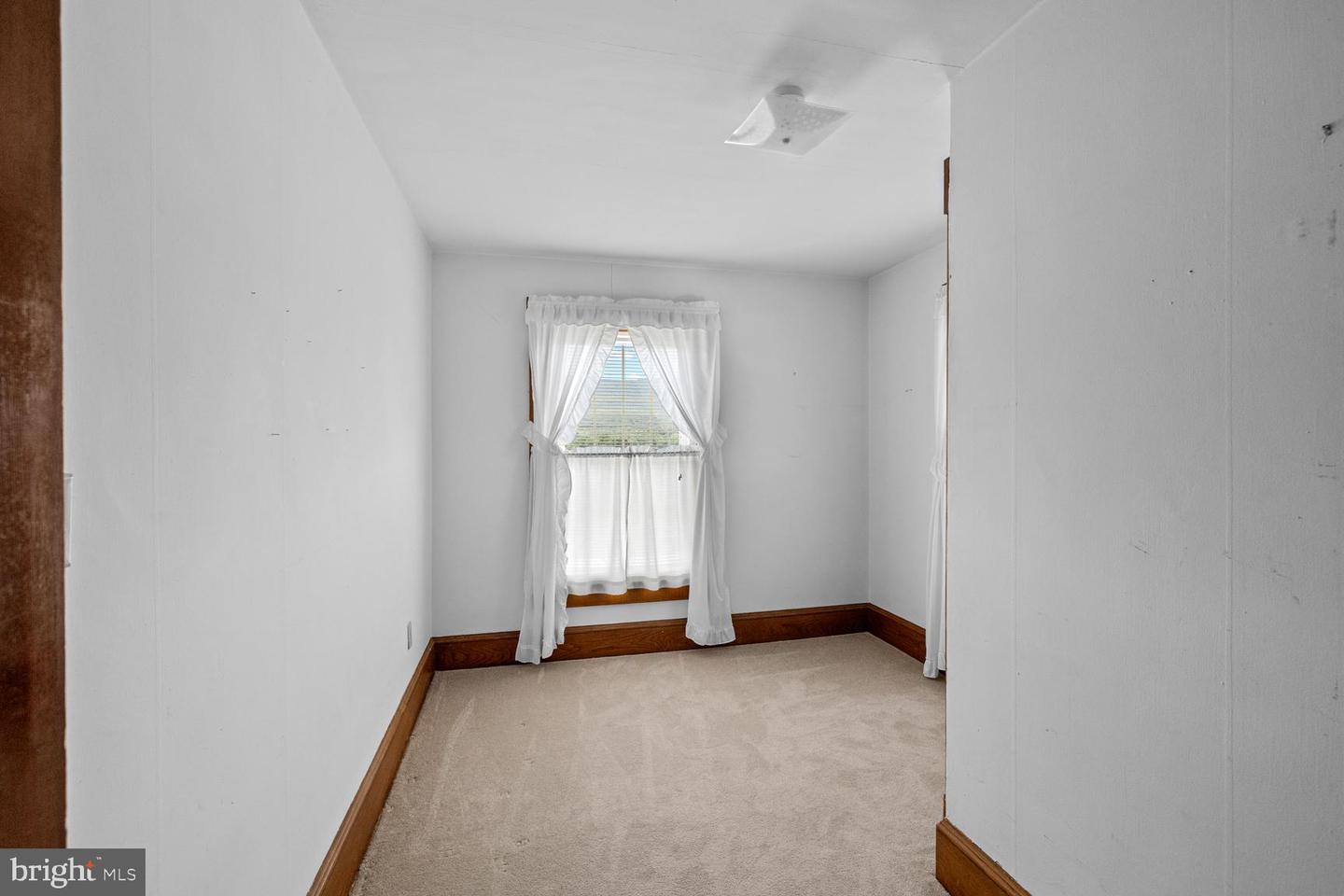 10321 OLD VALLEY PIKE, MOUNT JACKSON, Virginia 22842, 4 Bedrooms Bedrooms, ,3 BathroomsBathrooms,Residential,For sale,10321 OLD VALLEY PIKE,VASH2011536 MLS # VASH2011536