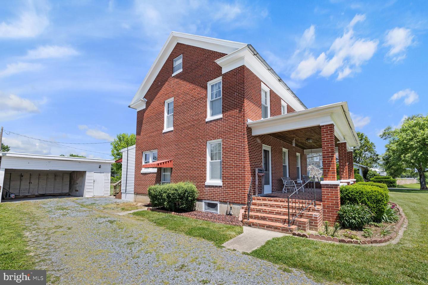 10321 OLD VALLEY PIKE, MOUNT JACKSON, Virginia 22842, 4 Bedrooms Bedrooms, ,3 BathroomsBathrooms,Residential,For sale,10321 OLD VALLEY PIKE,VASH2011536 MLS # VASH2011536