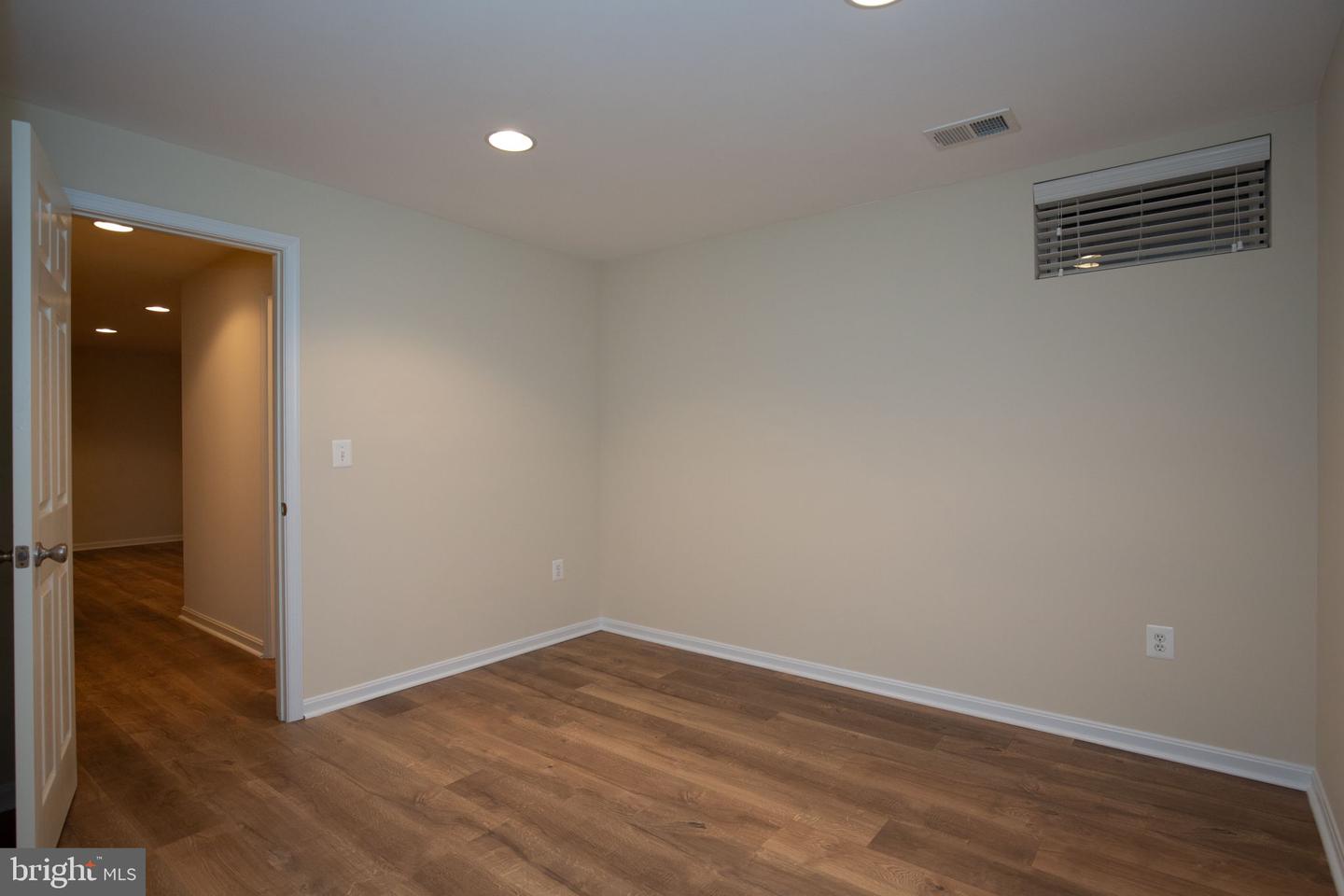 4076 PRESIDENTIAL HILL LOOP, DUMFRIES, Virginia 22025, 4 Bedrooms Bedrooms, ,3 BathroomsBathrooms,Residential,For sale,4076 PRESIDENTIAL HILL LOOP,VAPW2095370 MLS # VAPW2095370