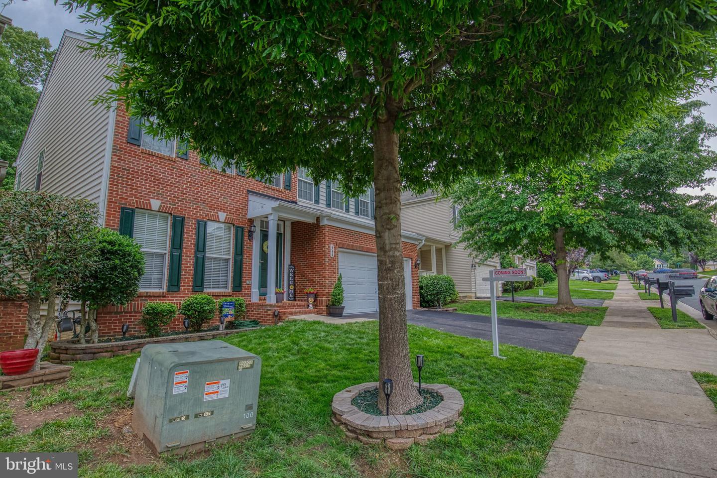 4076 PRESIDENTIAL HILL LOOP, DUMFRIES, Virginia 22025, 4 Bedrooms Bedrooms, ,3 BathroomsBathrooms,Residential,For sale,4076 PRESIDENTIAL HILL LOOP,VAPW2095370 MLS # VAPW2095370