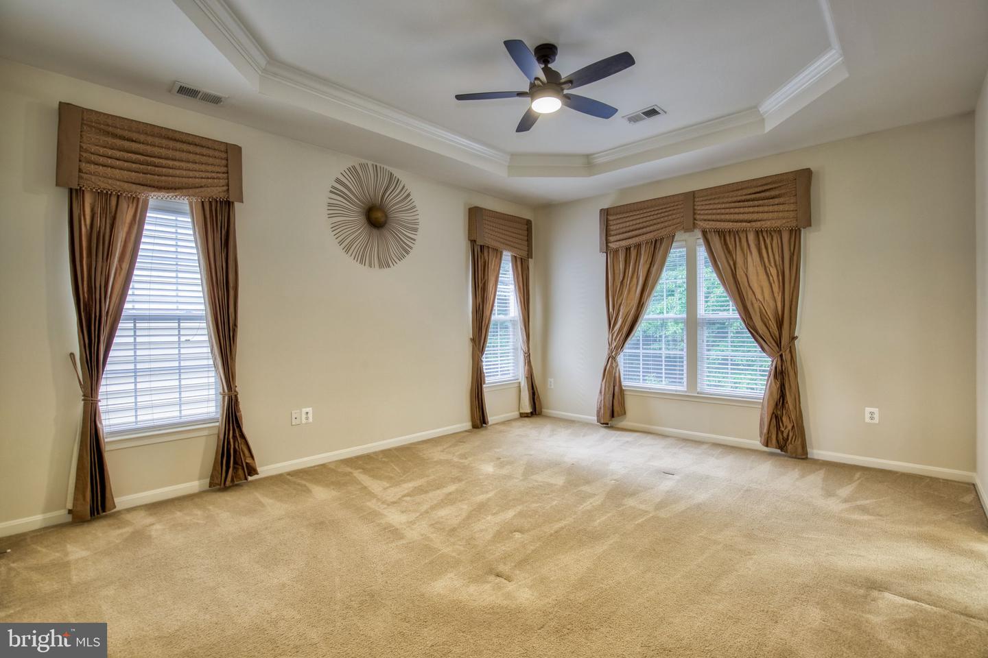 4076 PRESIDENTIAL HILL LOOP, DUMFRIES, Virginia 22025, 4 Bedrooms Bedrooms, ,3 BathroomsBathrooms,Residential,For sale,4076 PRESIDENTIAL HILL LOOP,VAPW2095370 MLS # VAPW2095370