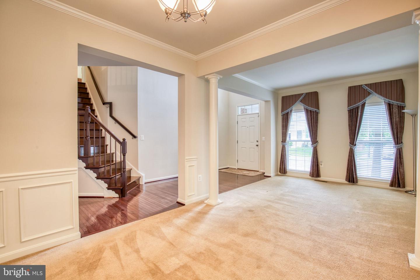 4076 PRESIDENTIAL HILL LOOP, DUMFRIES, Virginia 22025, 4 Bedrooms Bedrooms, ,3 BathroomsBathrooms,Residential,For sale,4076 PRESIDENTIAL HILL LOOP,VAPW2095370 MLS # VAPW2095370