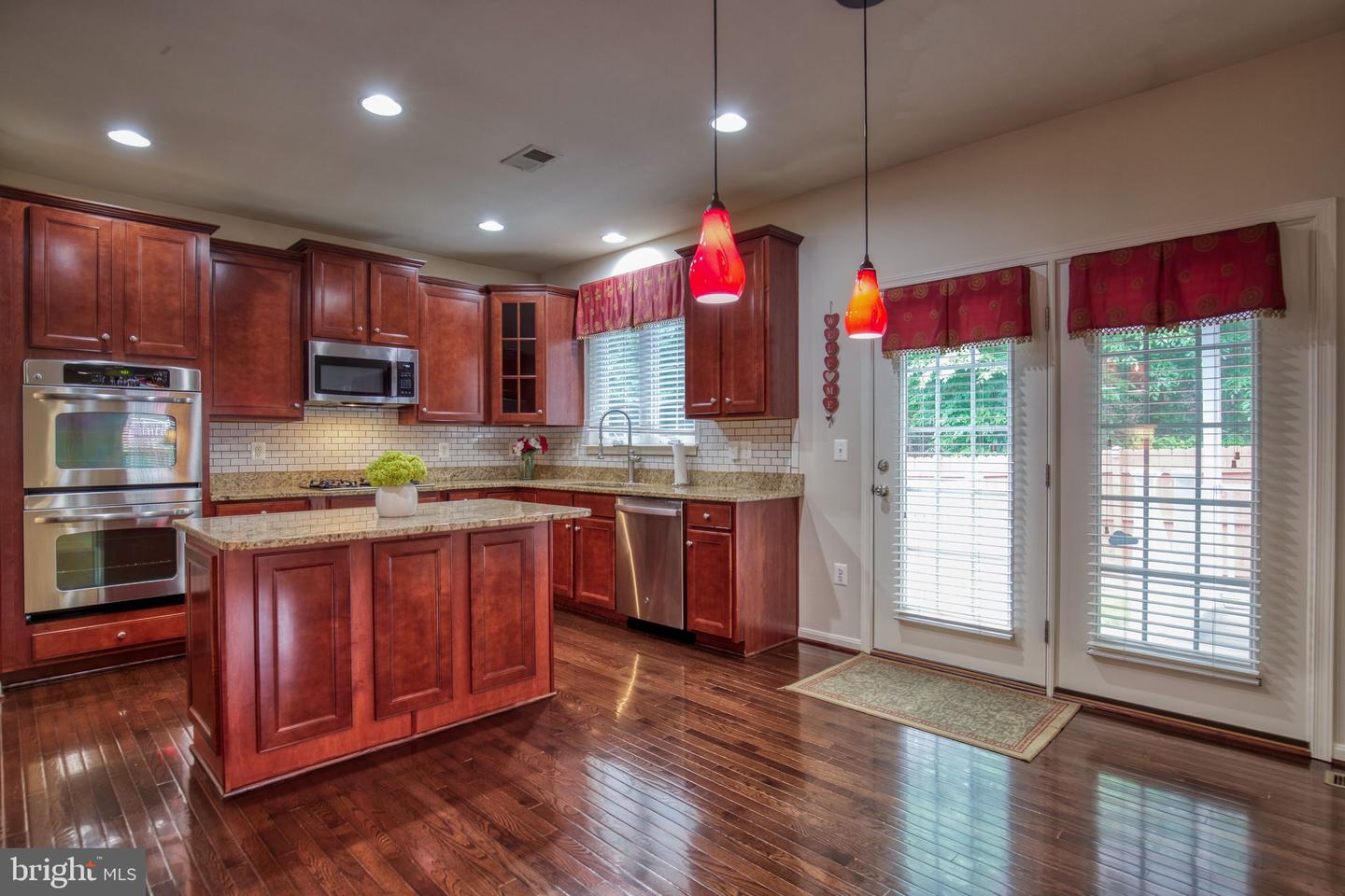 4076 PRESIDENTIAL HILL LOOP, DUMFRIES, Virginia 22025, 4 Bedrooms Bedrooms, ,3 BathroomsBathrooms,Residential,For sale,4076 PRESIDENTIAL HILL LOOP,VAPW2095370 MLS # VAPW2095370