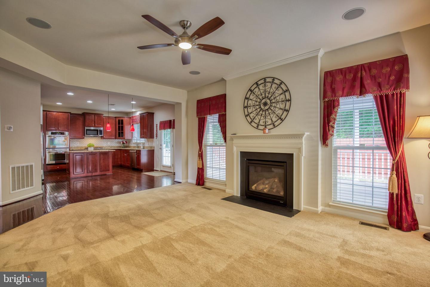 4076 PRESIDENTIAL HILL LOOP, DUMFRIES, Virginia 22025, 4 Bedrooms Bedrooms, ,3 BathroomsBathrooms,Residential,For sale,4076 PRESIDENTIAL HILL LOOP,VAPW2095370 MLS # VAPW2095370