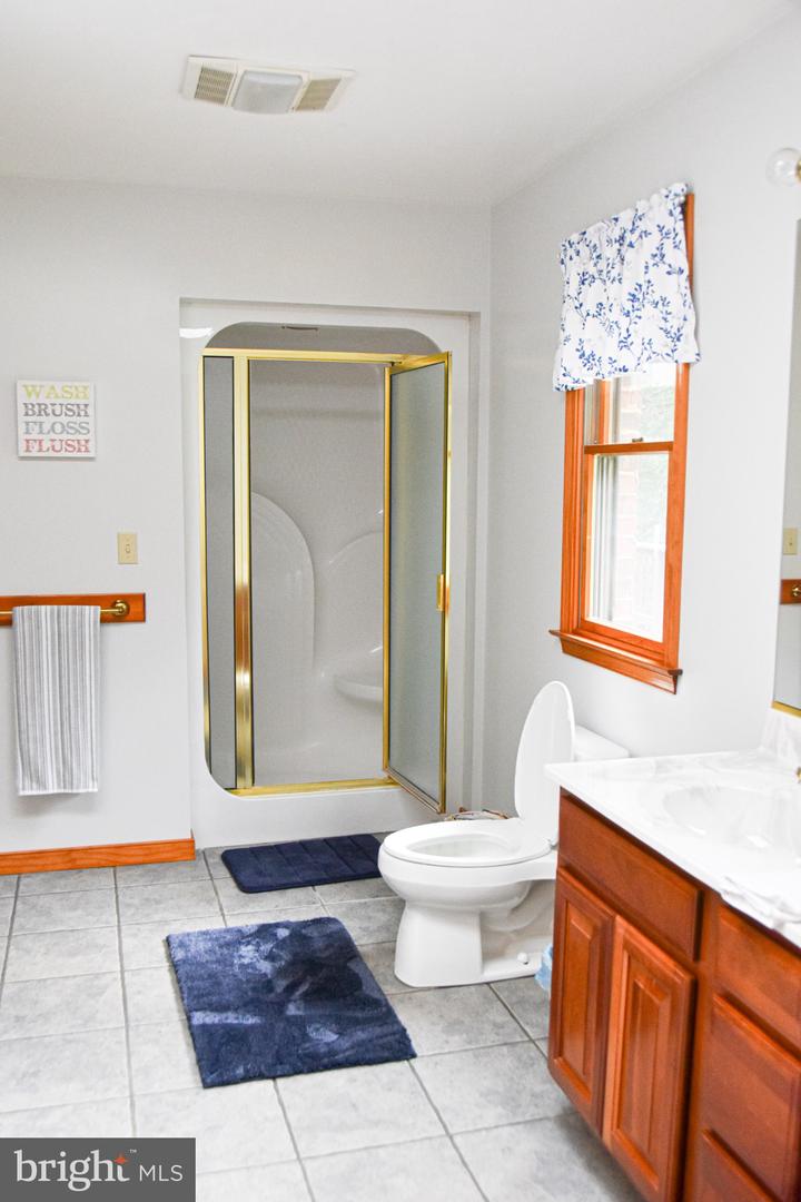 21246 CLARKS MOUNTAIN RD, RAPIDAN, Virginia 22733, 3 Bedrooms Bedrooms, ,3 BathroomsBathrooms,Residential,For sale,21246 CLARKS MOUNTAIN RD,VAOR2009752 MLS # VAOR2009752