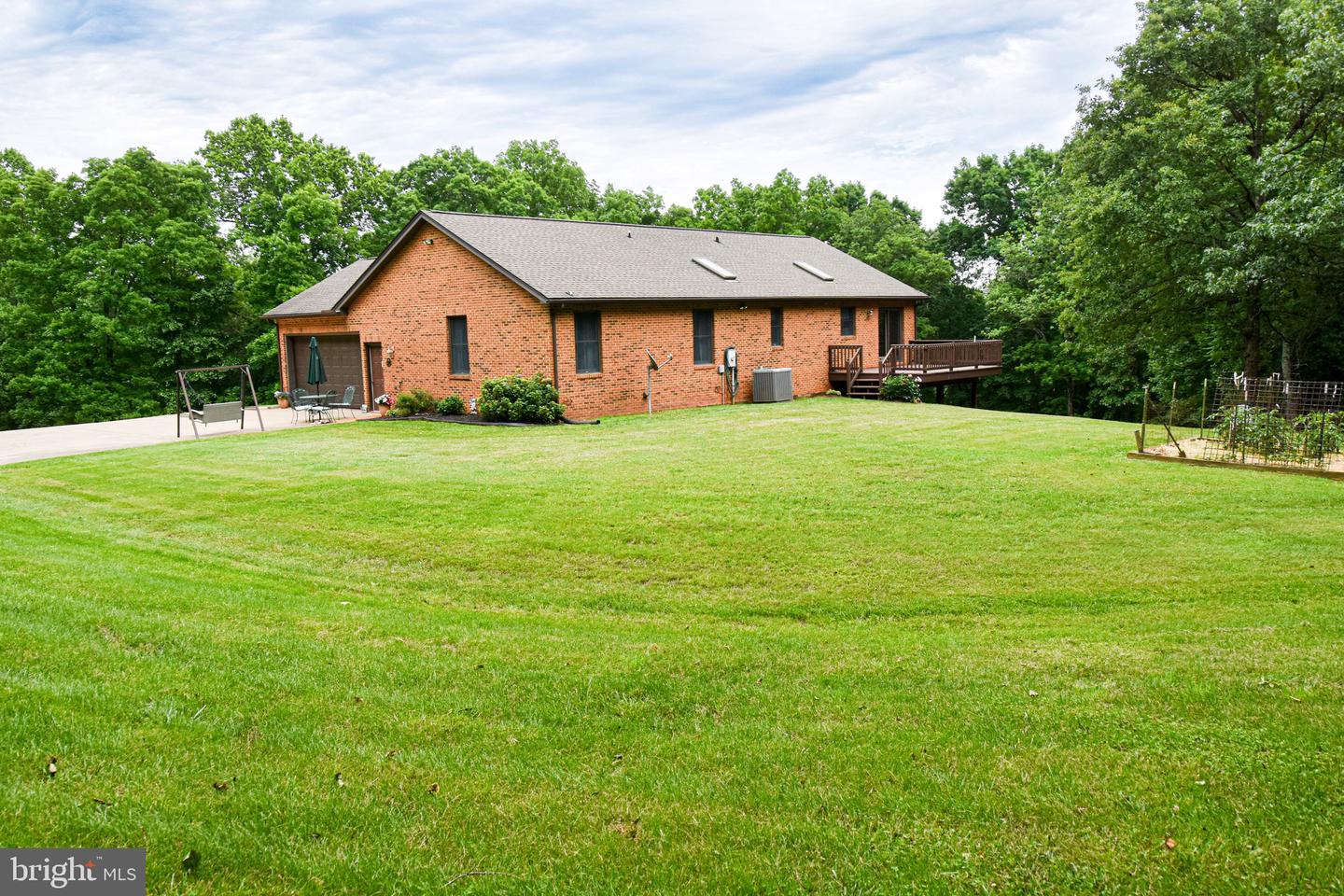 21246 CLARKS MOUNTAIN RD, RAPIDAN, Virginia 22733, 3 Bedrooms Bedrooms, ,3 BathroomsBathrooms,Residential,For sale,21246 CLARKS MOUNTAIN RD,VAOR2009752 MLS # VAOR2009752